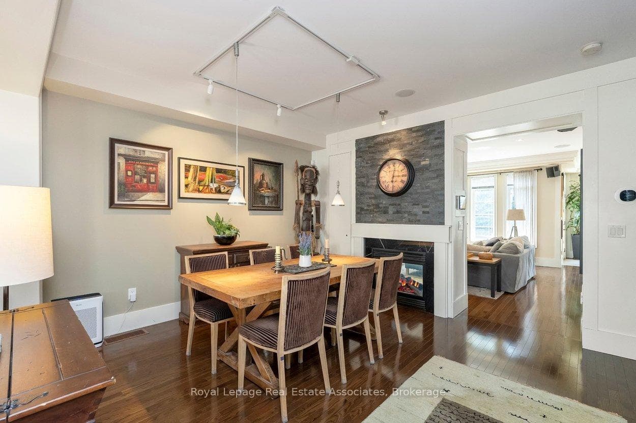 4135 Shipp Drive Unit 20 - Condo photo 8 of 50 in Mississauga, Ontario