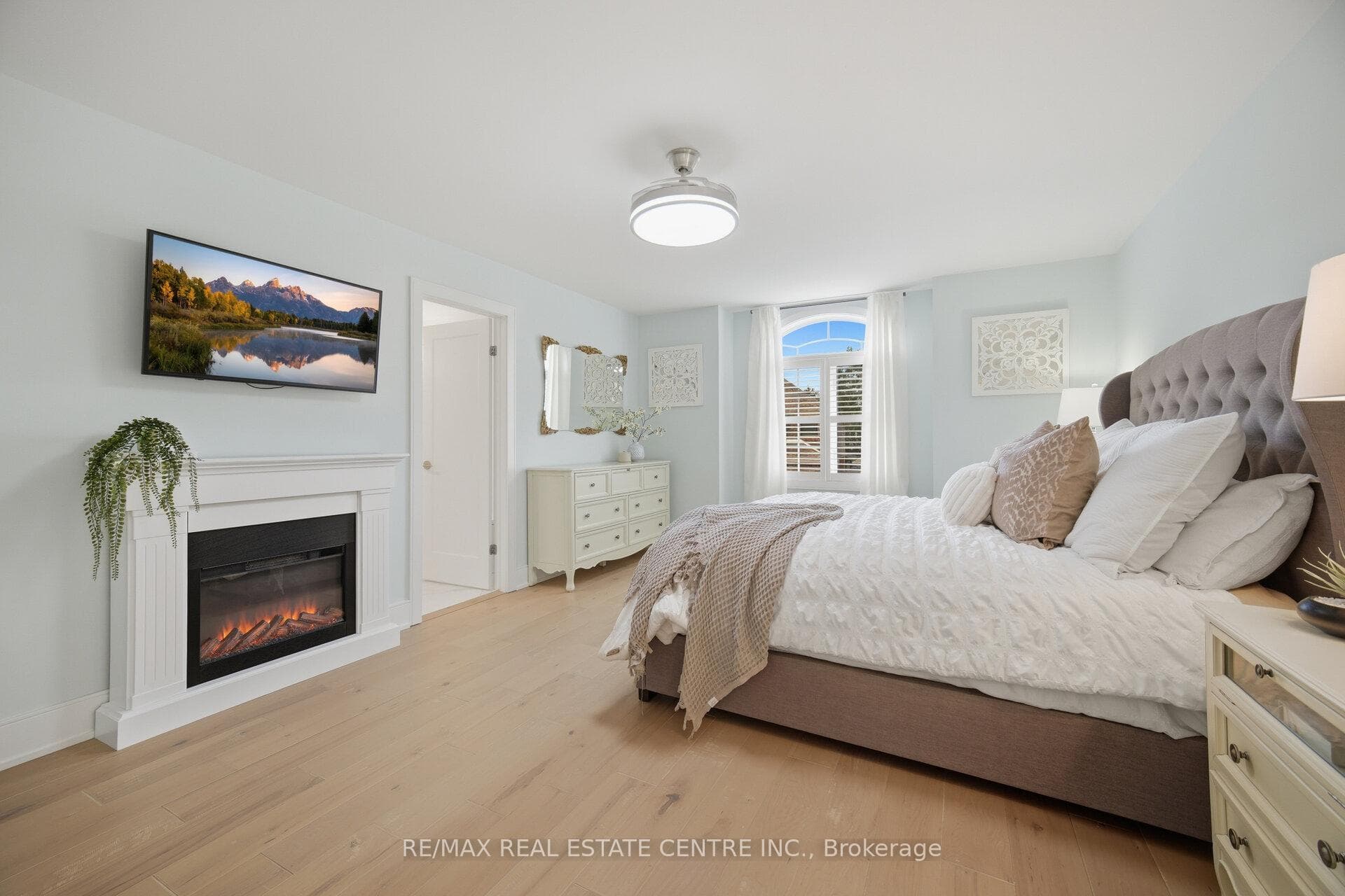5388 Kindos Street - Detached photo 28 of 50 in Burlington, Ontario