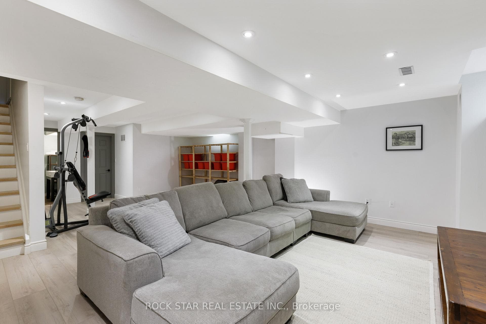 2277 Blue Oak Circle - Detached photo 42 of 46 in Oakville, Ontario