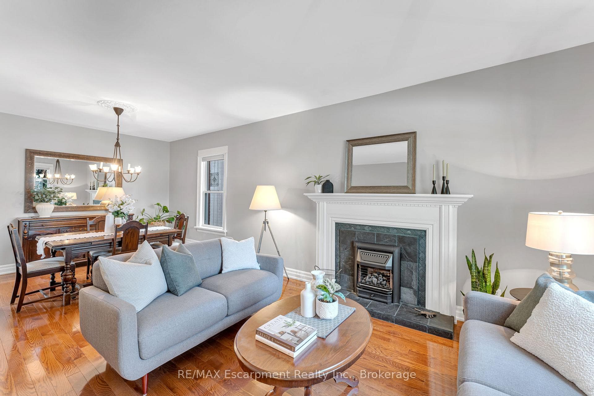 546 HURD Avenue - Detached photo 7 of 46 in Burlington, Ontario