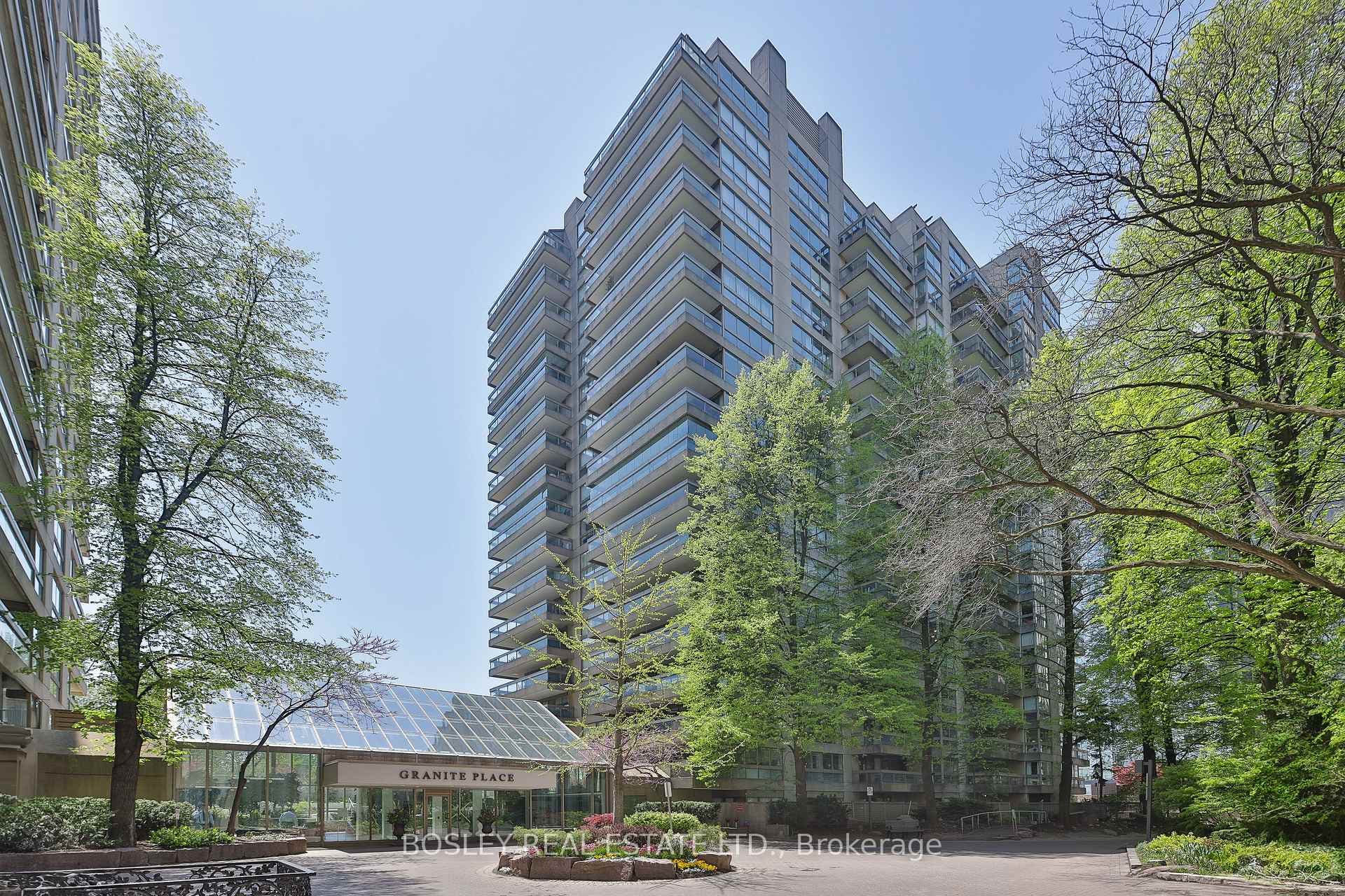 63 St Clair Avenue Unit 306 - Condo photo 1 of 34 in Annex / Yorkville / Summerhill, Ontario