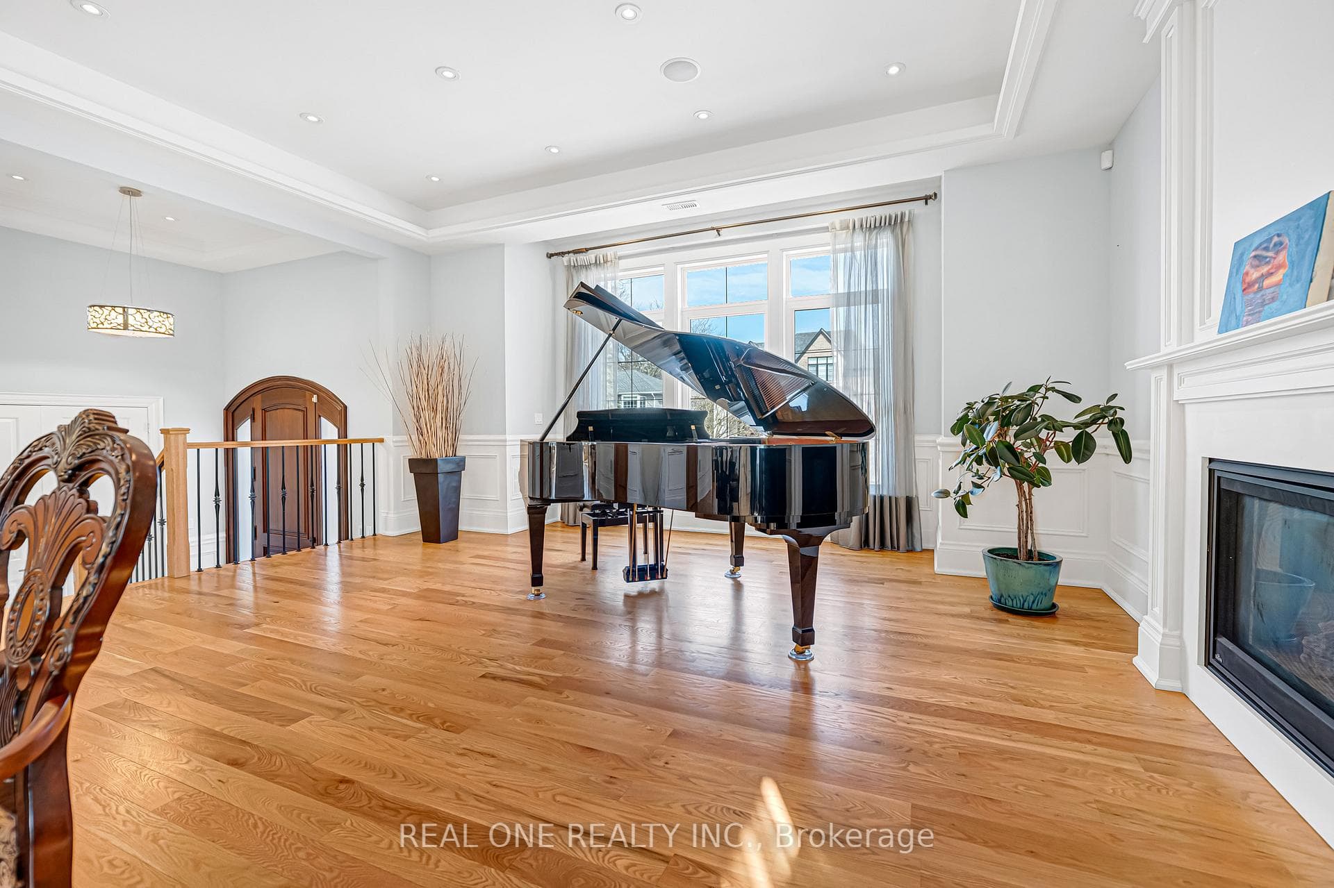 241 Florence Avenue - Detached photo 7 of 50 in Thornhill / Willowdale, Ontario