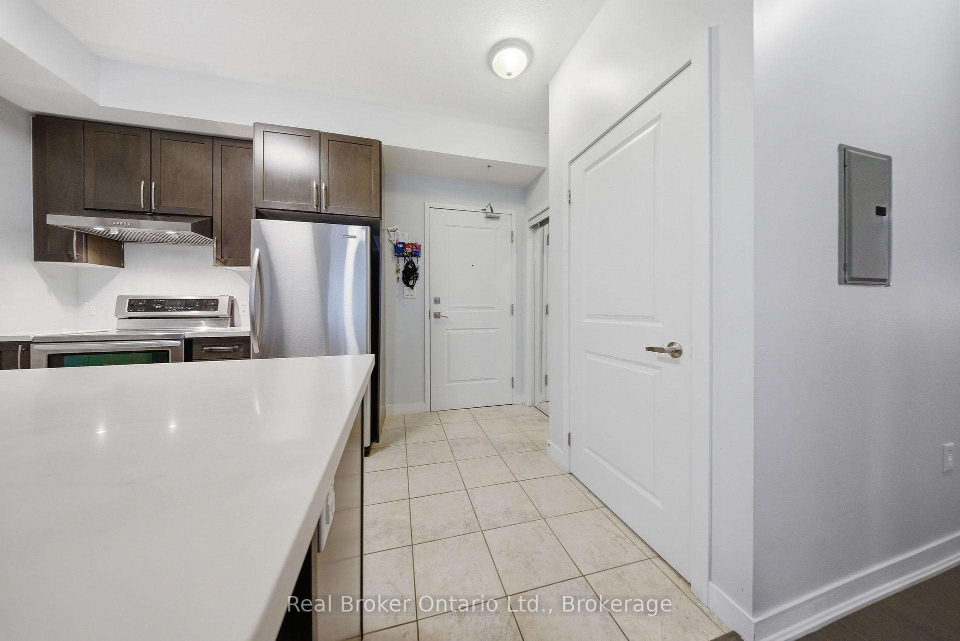 5010 Corporate Drive Unit 109 - Condo photo 4 of 38 in Burlington, Ontario