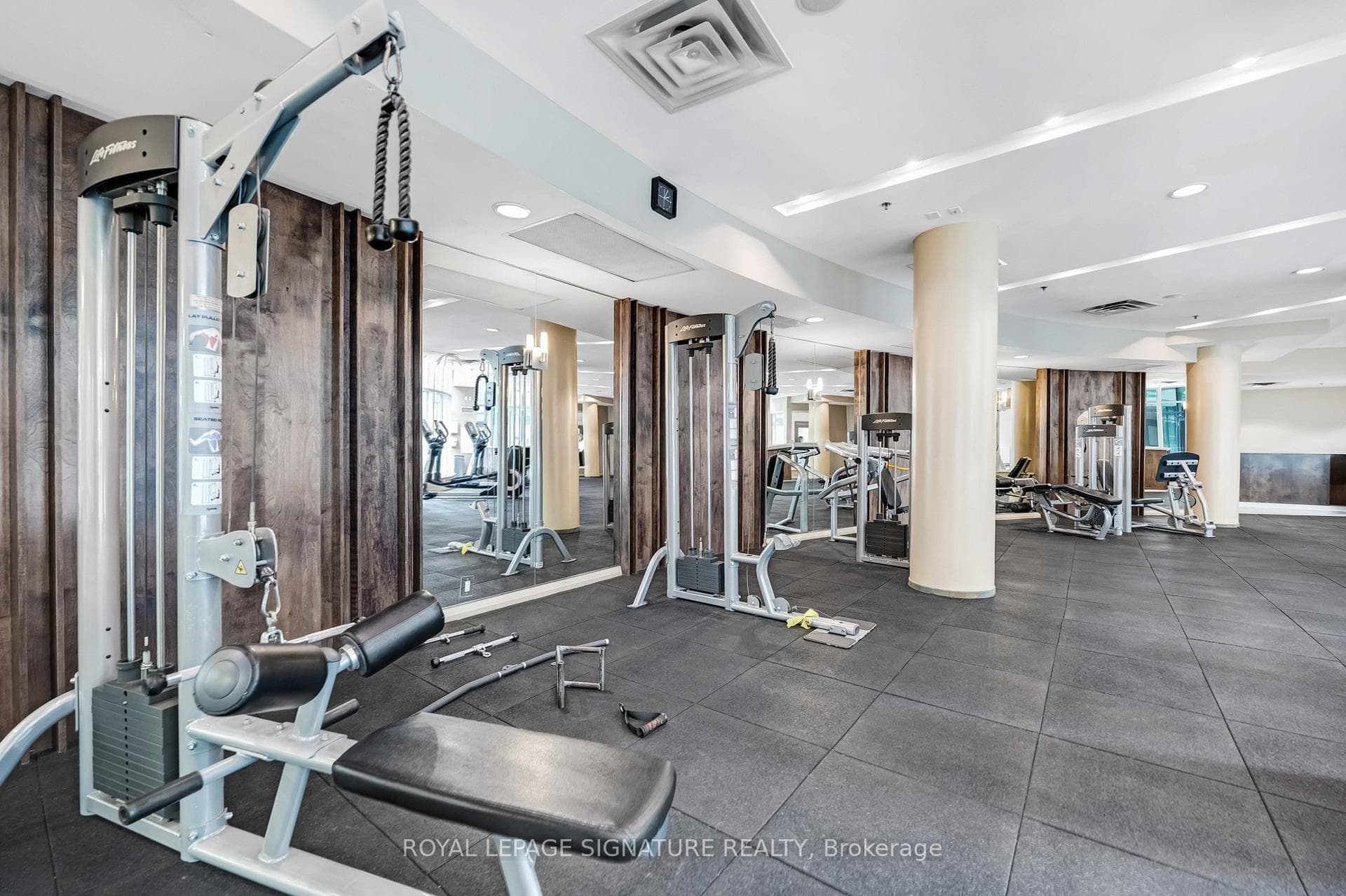 18 Harbour Street Unit 1801 - Condo photo 31 of 35 in Downtown Toronto / Waterfront, Ontario