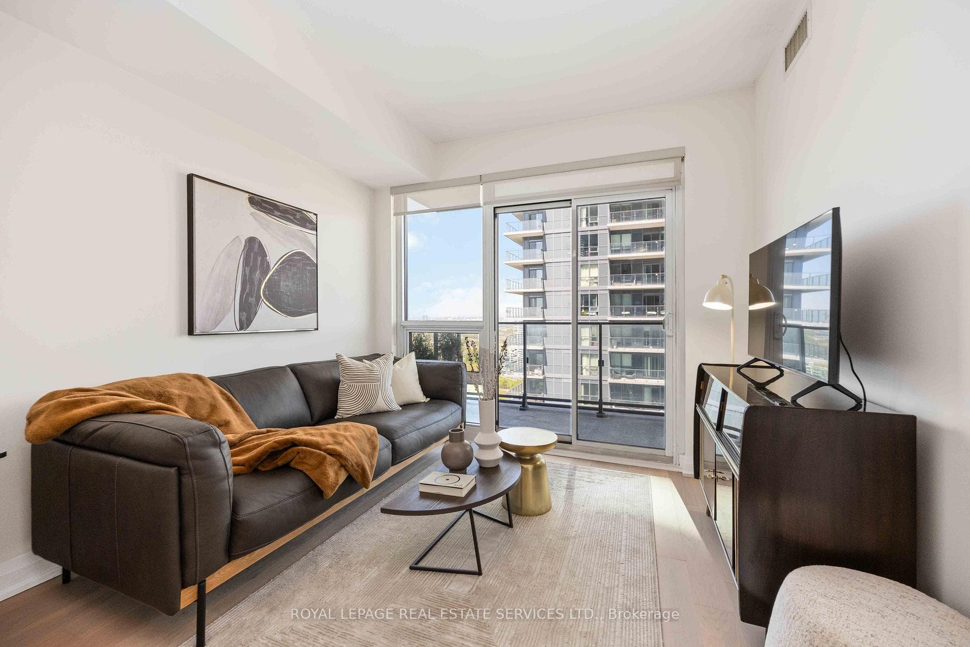 2212 Lake Shore Boulevard Unit 3807 - Condo photo 15 of 44 in Liberty Village / Parkdale / South Parkdale, Ontario