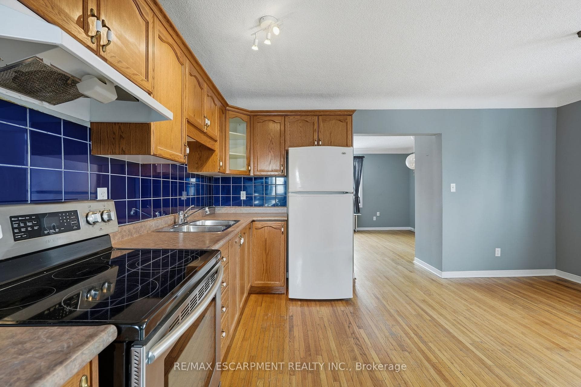 97 Connaught Avenue Unit 10 - Condo photo 14 of 23 in Hamilton, Ontario