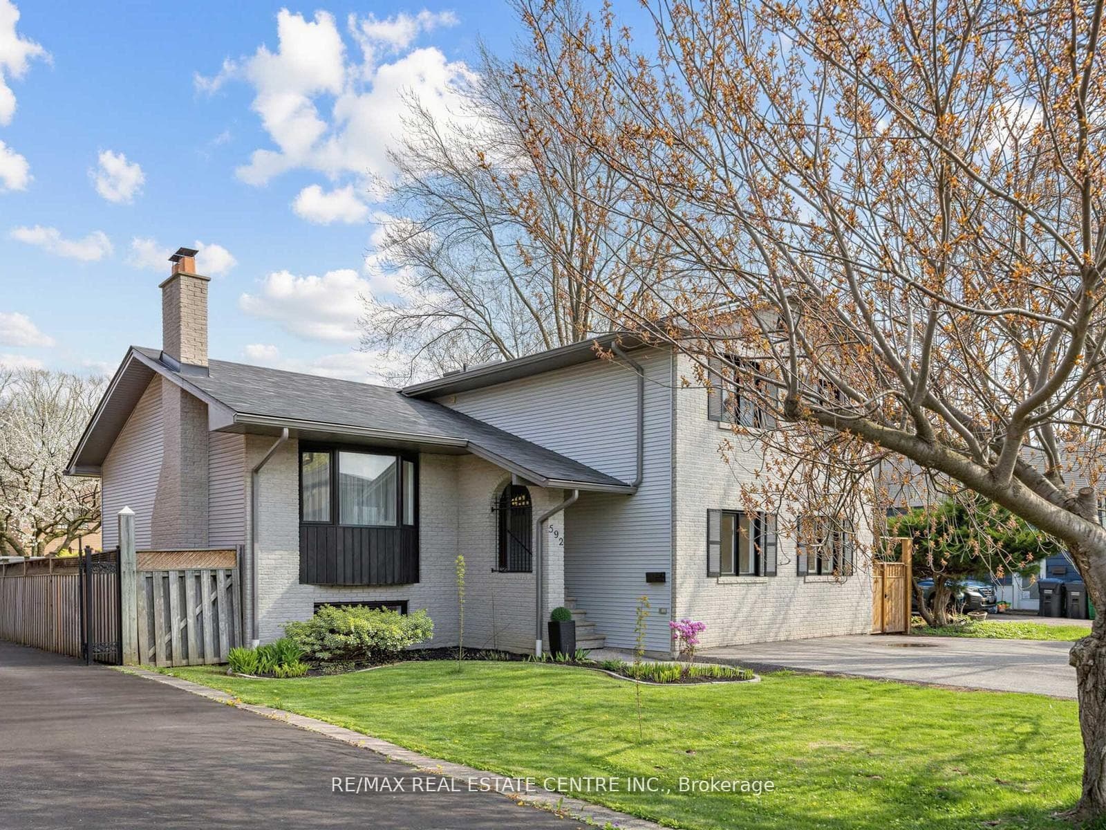 592 Montbeck Crescent - Detached photo 39 of 50 in Mississauga, Ontario
