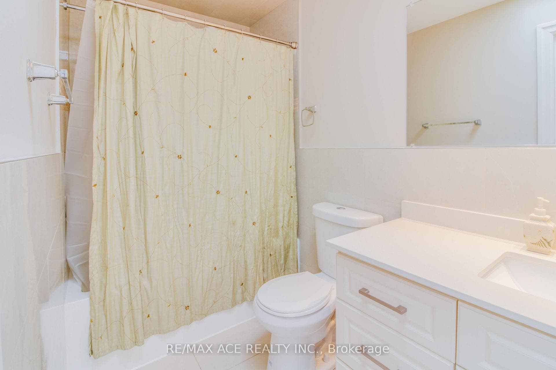 21 Haddon Avenue - Detached photo 19 of 25 in Birch Cliff / Cliffside, Ontario