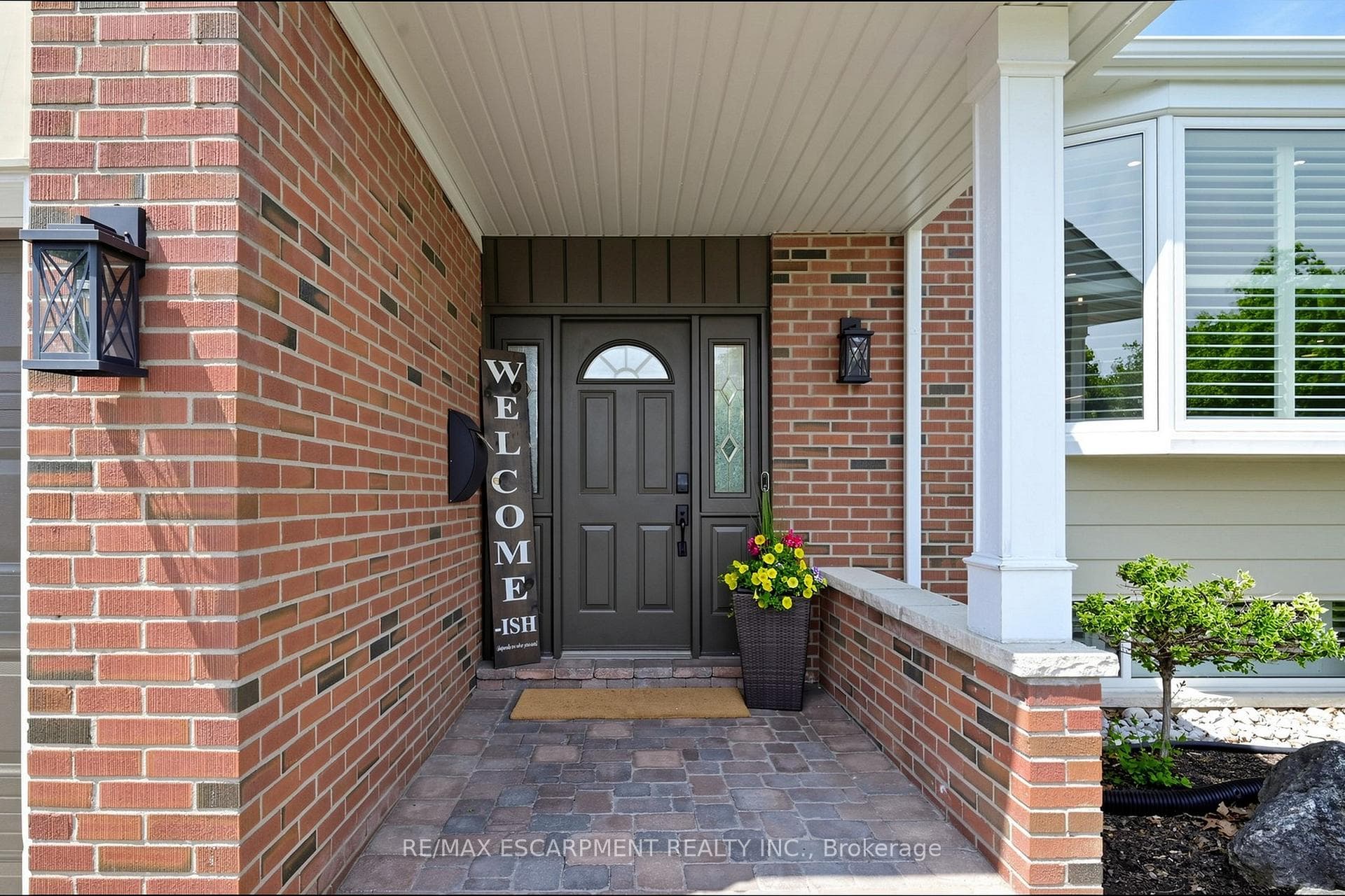 1365 Ester Drive - Detached photo 5 of 48 in Burlington, Ontario