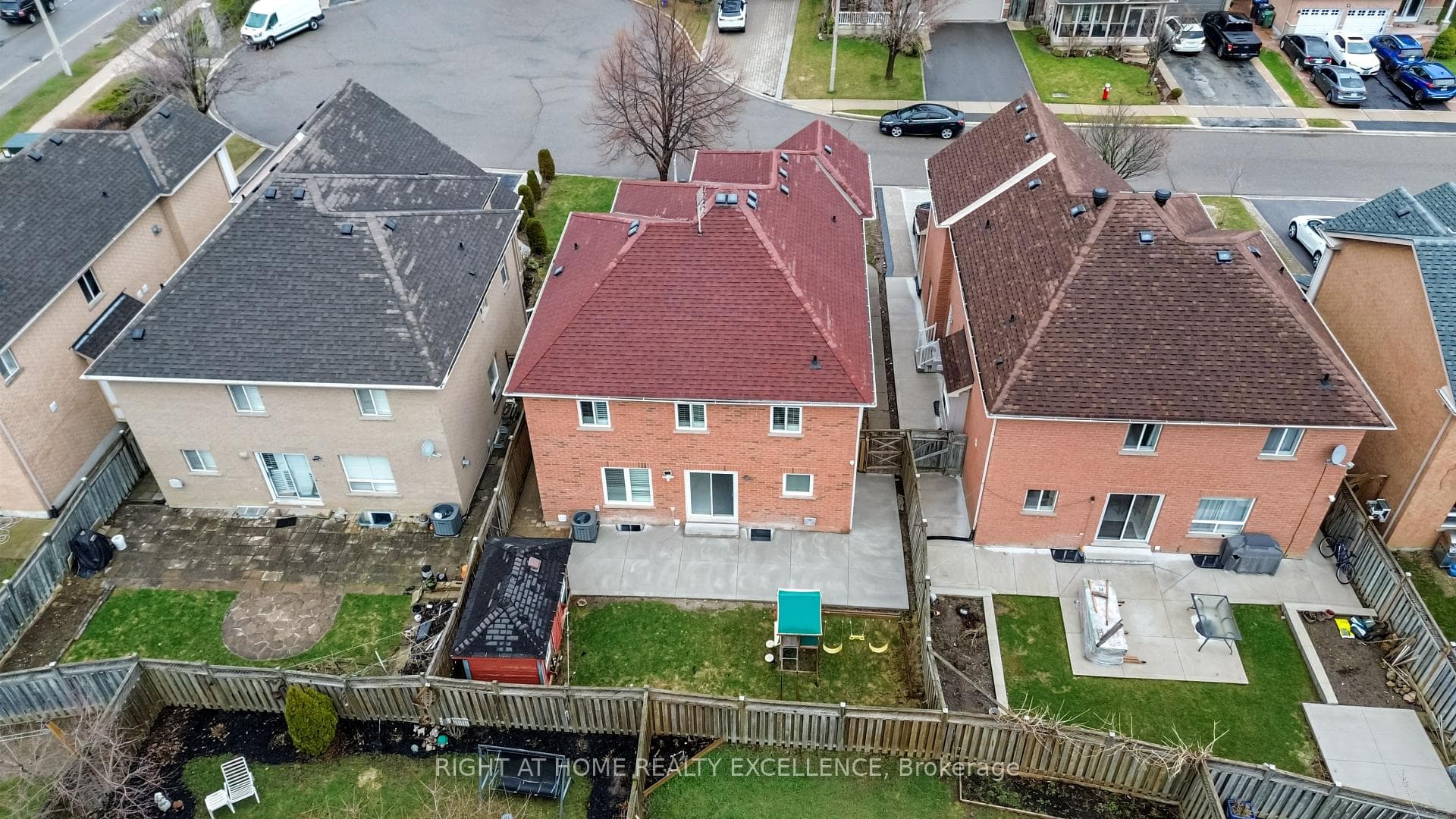 16 Whitford Court - Detached photo 38 of 39 in Brampton, Ontario
