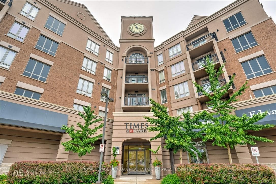 5327 Upper Middle Road Unit 111 - home for sale in Burlington, Ontario