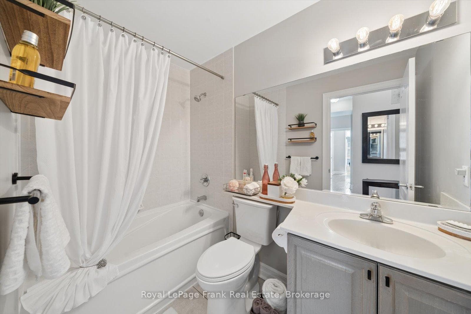 1 Elm Drive Unit 2405 - Condo photo 14 of 22 in Mississauga, Ontario