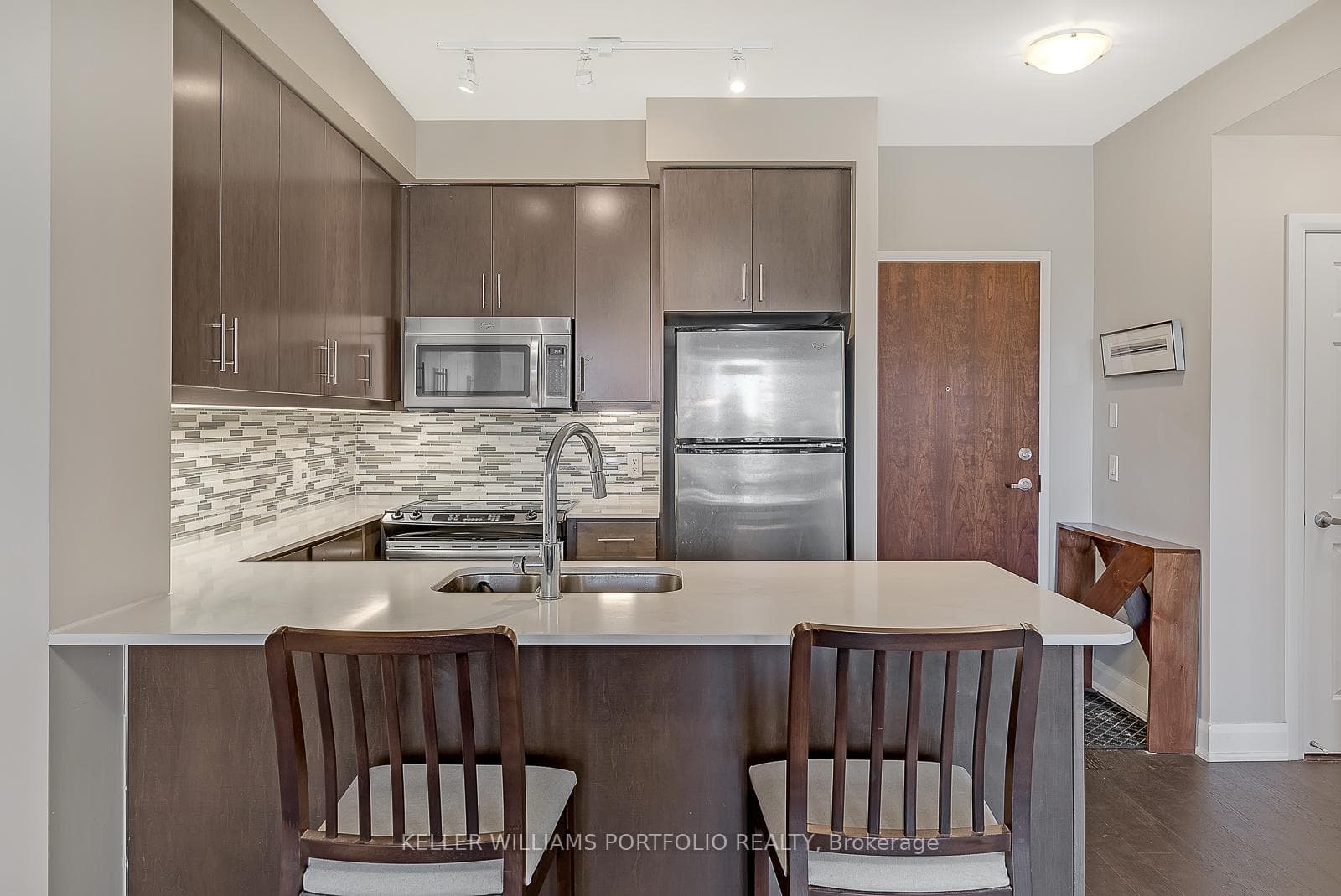 2480 Prince Michael Drive Unit 304 - Condo photo 10 of 27 in Oakville, Ontario