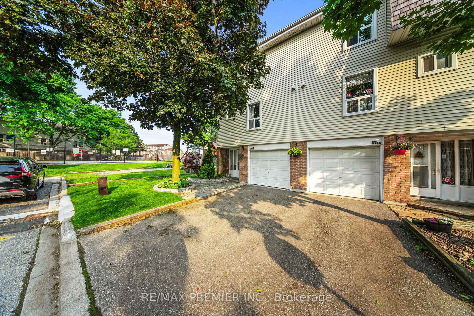 120 Ellerslie Road - Condo photo 3 of 27 in Brampton, Ontario