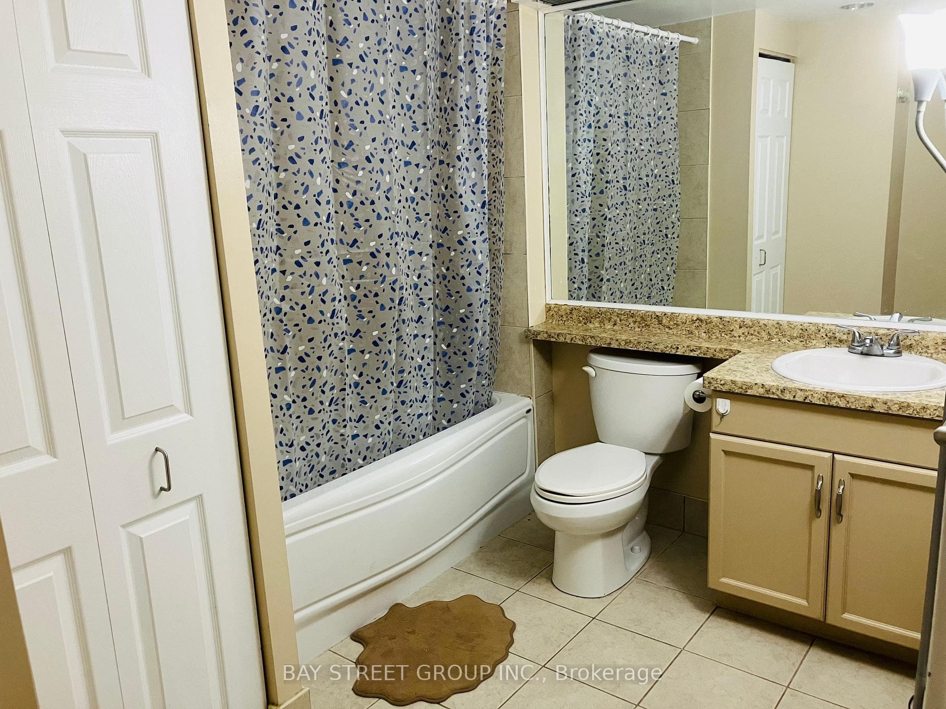 284 Bloor Street Unit 902 - Condo photo 16 of 27 in Annex / Yorkville / Summerhill, Ontario