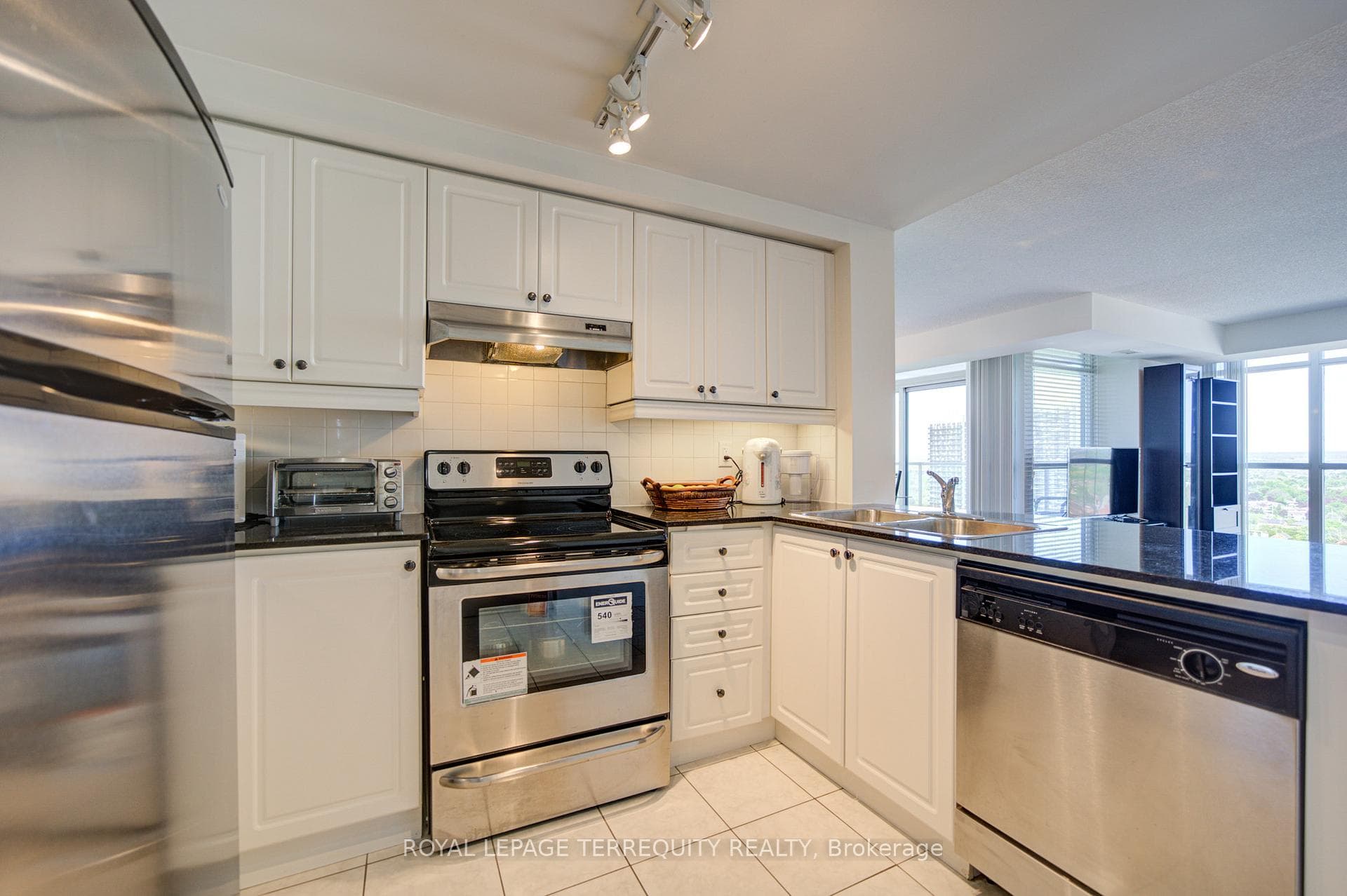 9 George Street Unit 2311 - Condo photo 8 of 44 in Brampton, Ontario