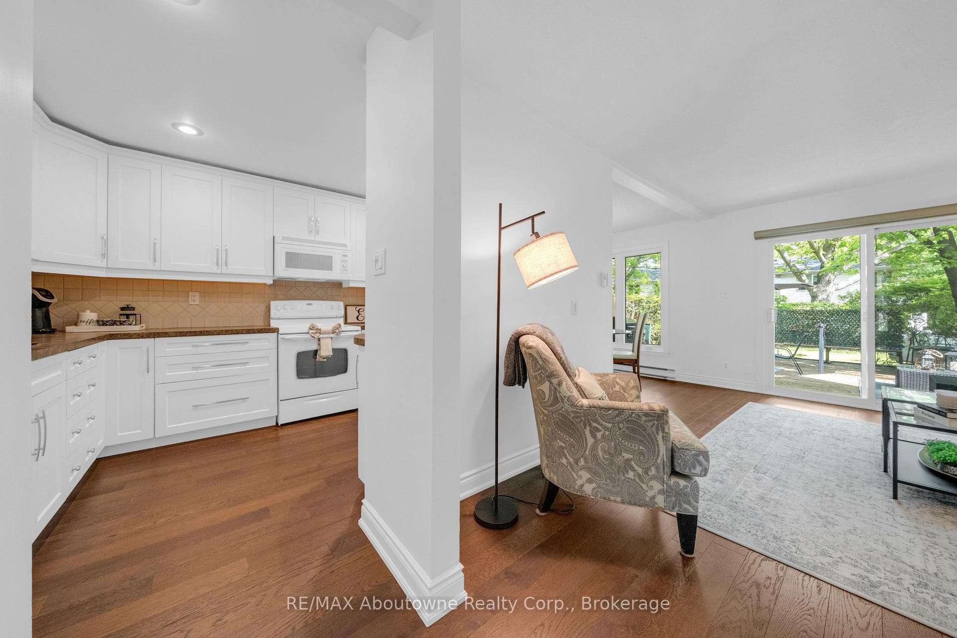 1270 Gainsborough Drive Unit 35 - Condo photo 8 of 50 in Oakville, Ontario