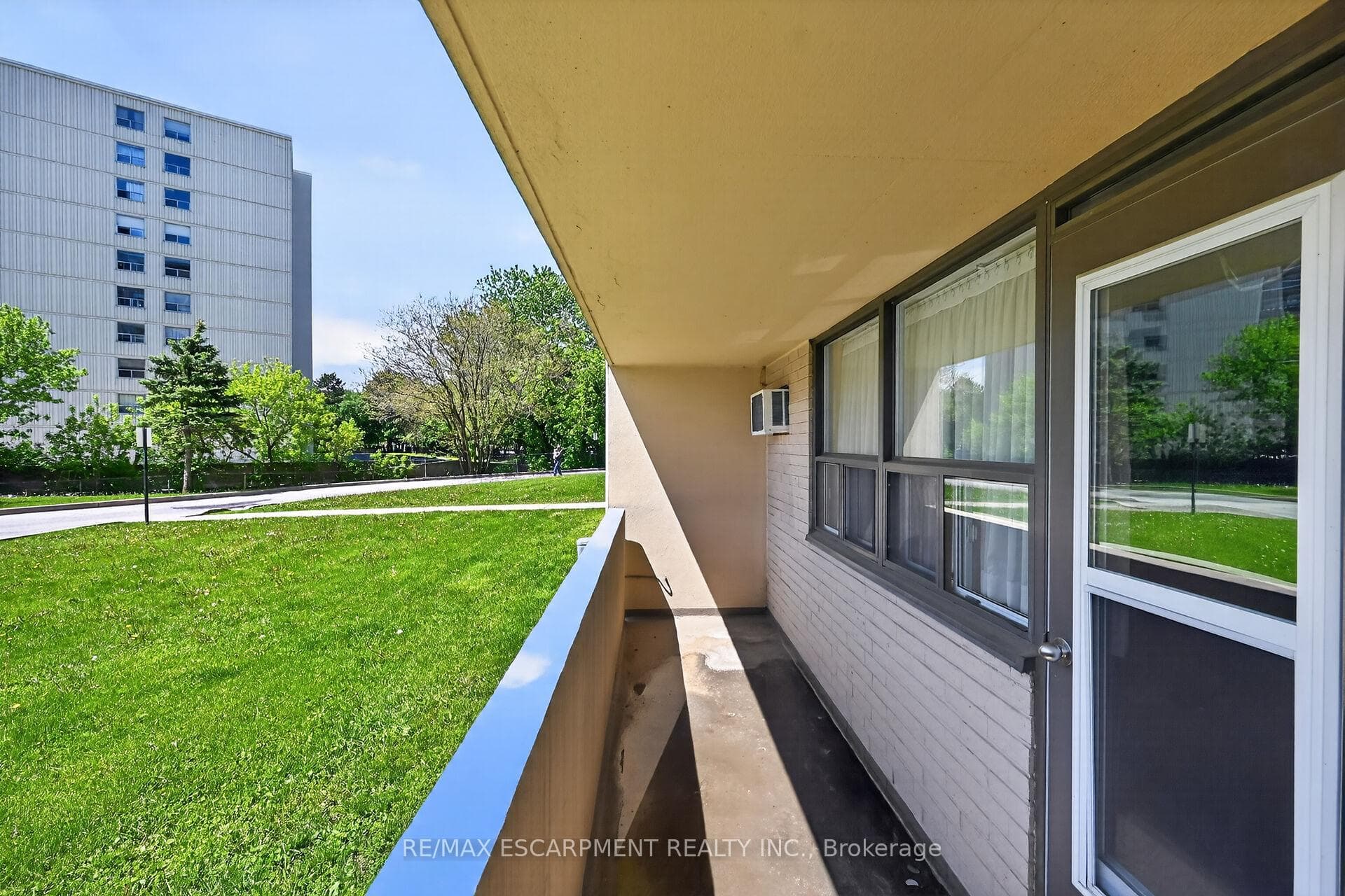 700 Dynes Road Unit 101 - Condo photo 31 of 48 in Burlington, Ontario