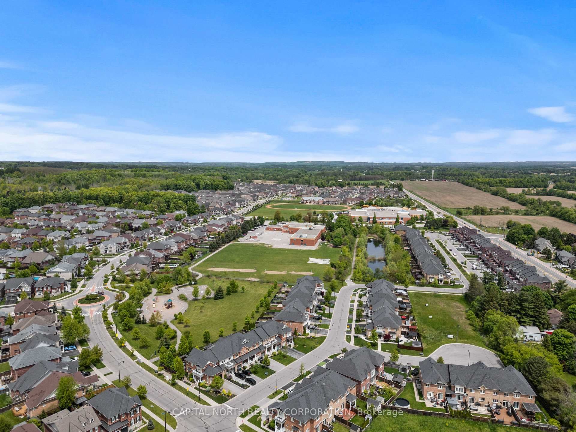 36 Mcdevitt Lane - Townhouse photo 41 of 43 in Caledon, Ontario