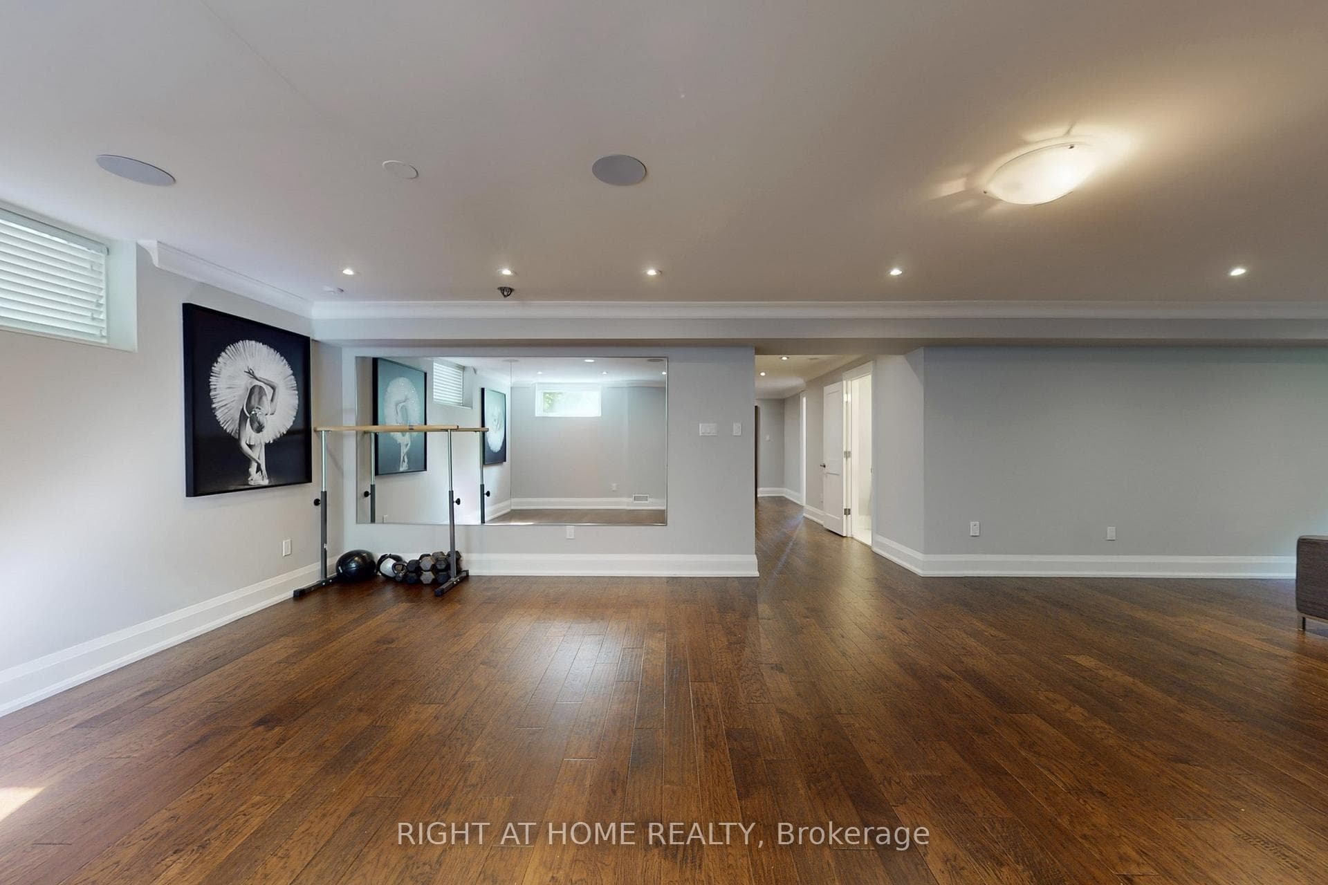 490 Orchard Drive - Detached photo 16 of 22 in Oakville, Ontario
