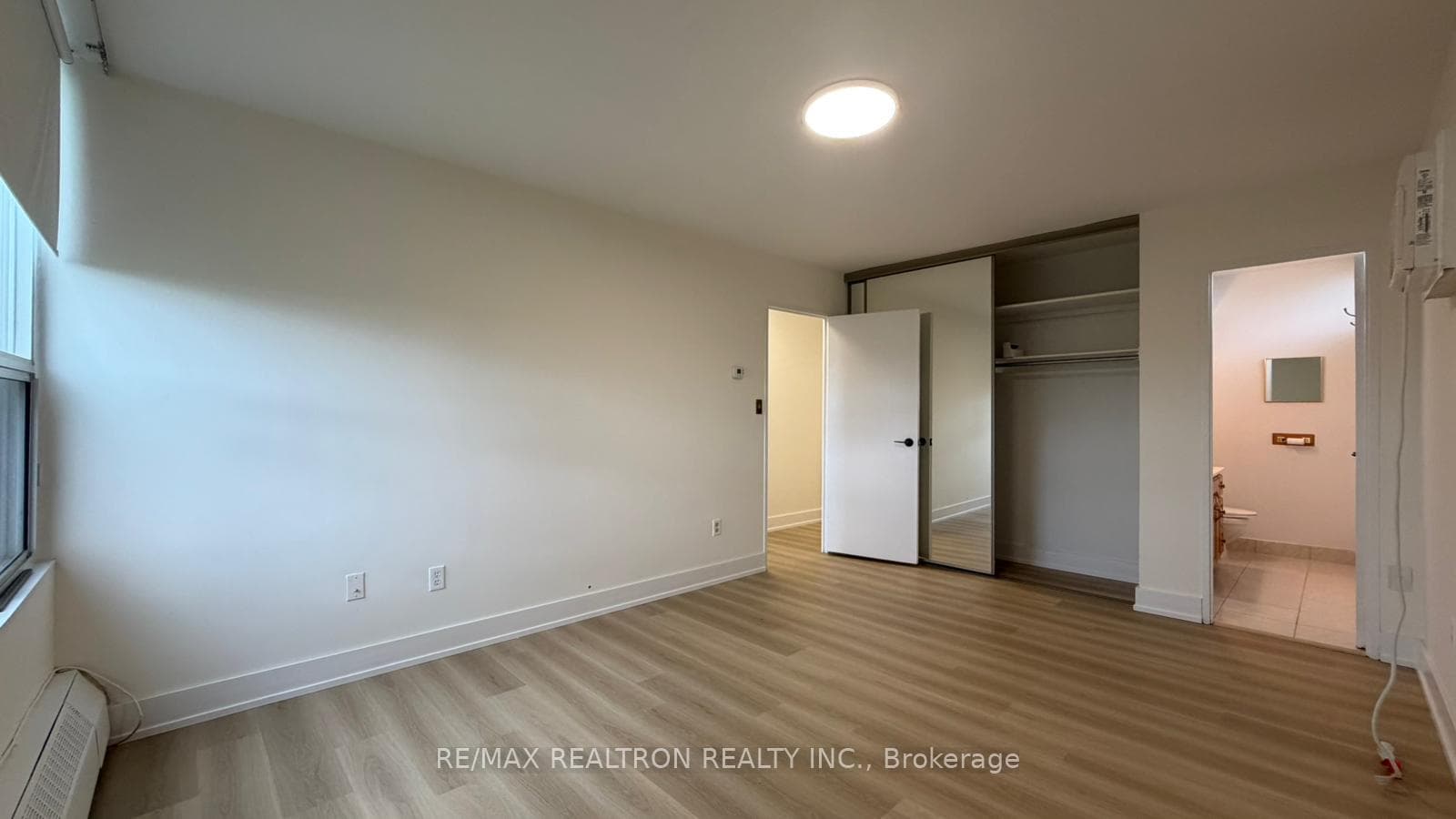 15 Vicora Linkway N/A Unit 903 - Condo photo 13 of 30 in Flemingdon Park / Don Mills, Ontario
