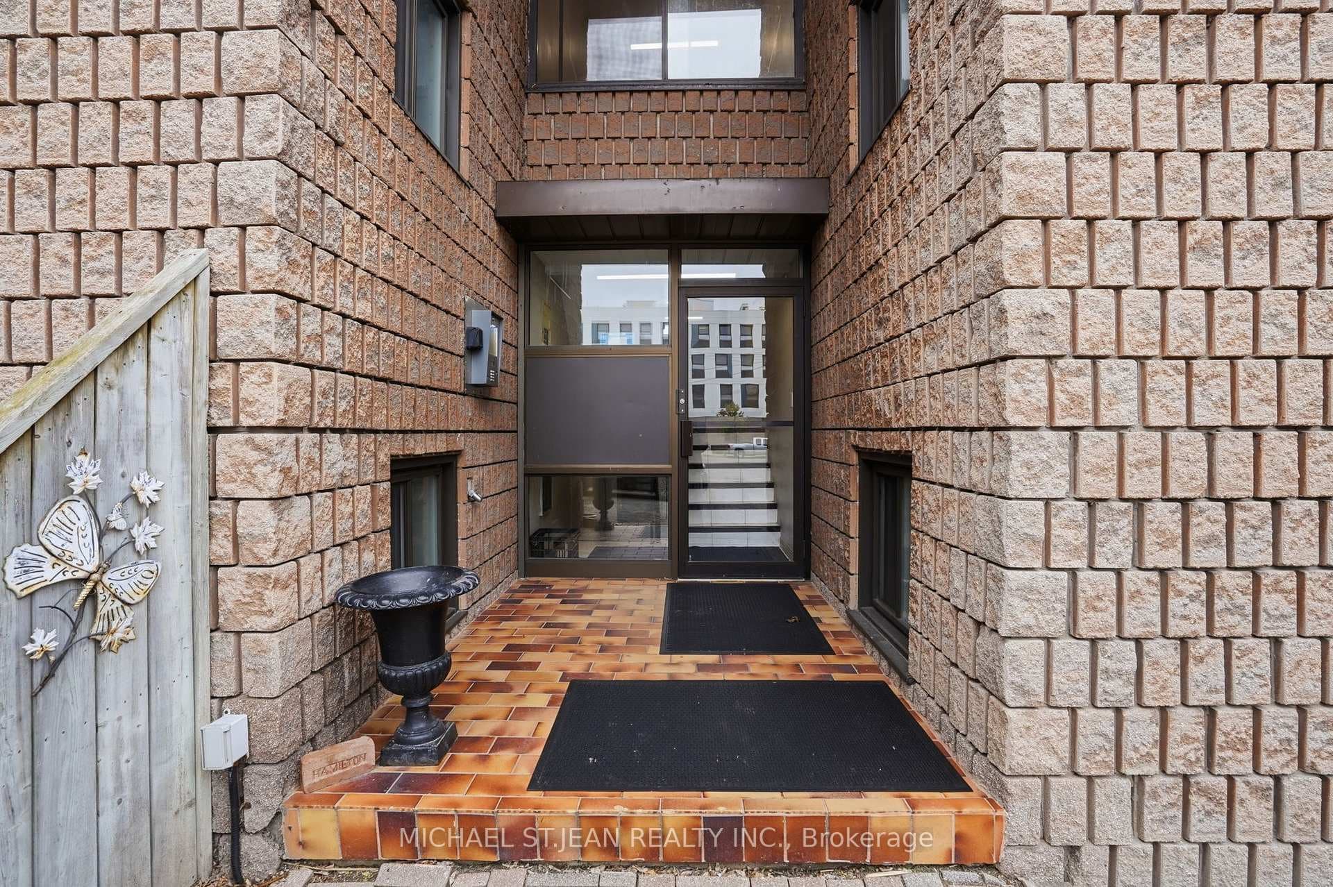 482 James Street Unit 104 - Condo photo 3 of 38 in Hamilton, Ontario