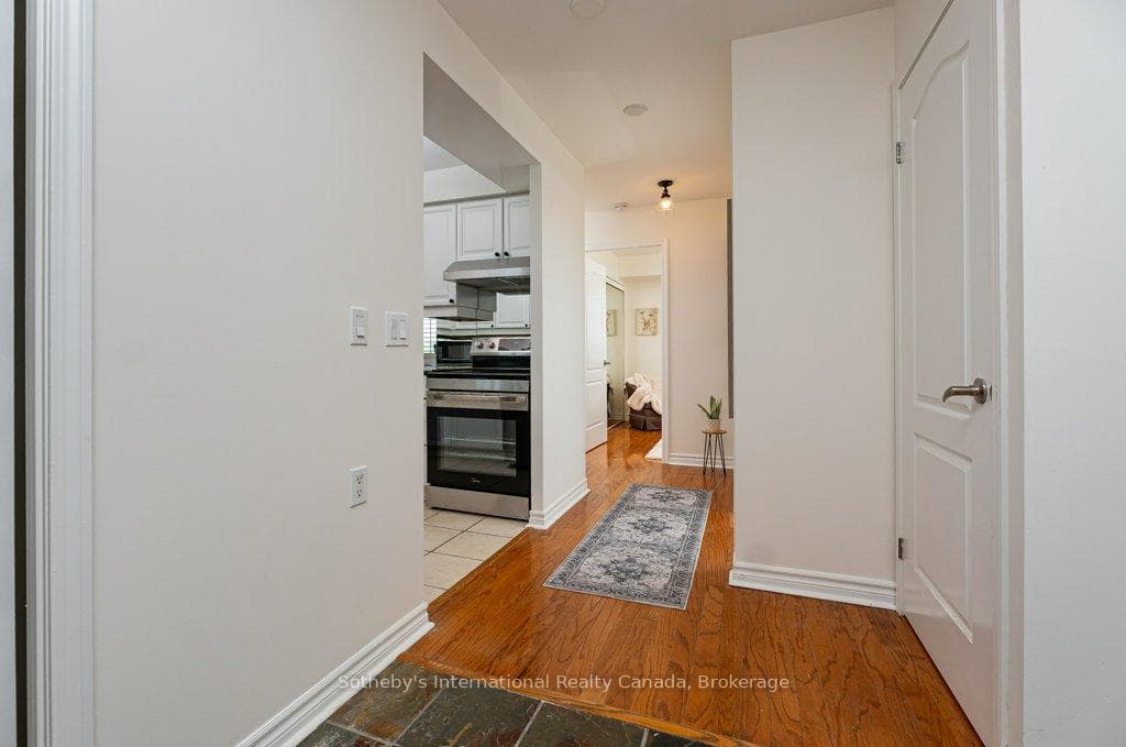 890 Sheppard Avenue Unit 514 - Condo photo 4 of 28 in North York (Bathurst Manor / Clanton Park), Ontario
