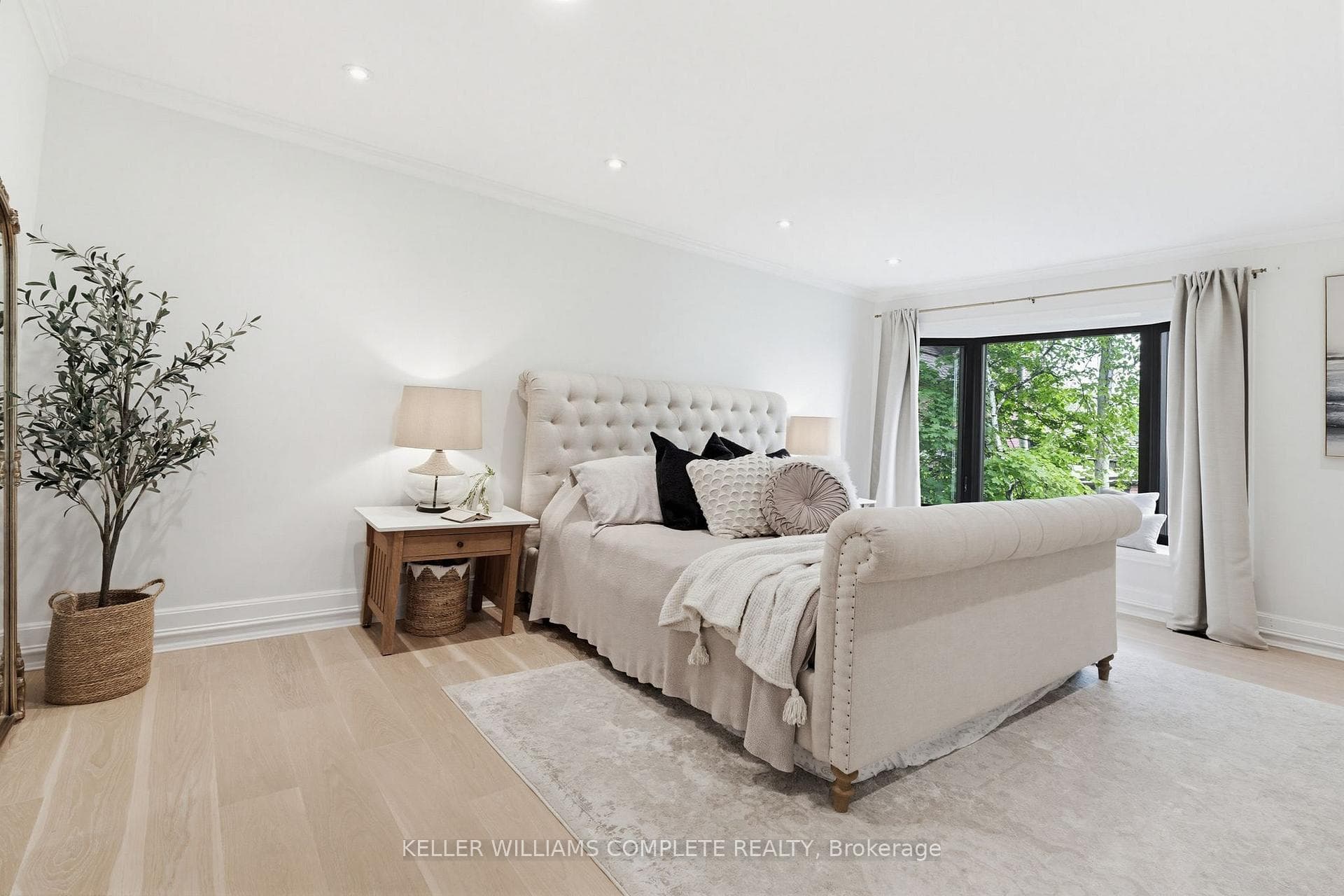 28 Undercliffe Avenue - Detached photo 24 of 49 in Hamilton, Ontario