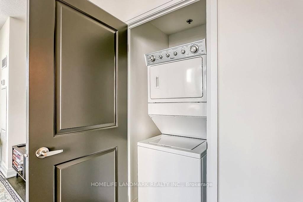 55 Speers Road Unit 205 - Condo photo 27 of 34 in Oakville, Ontario