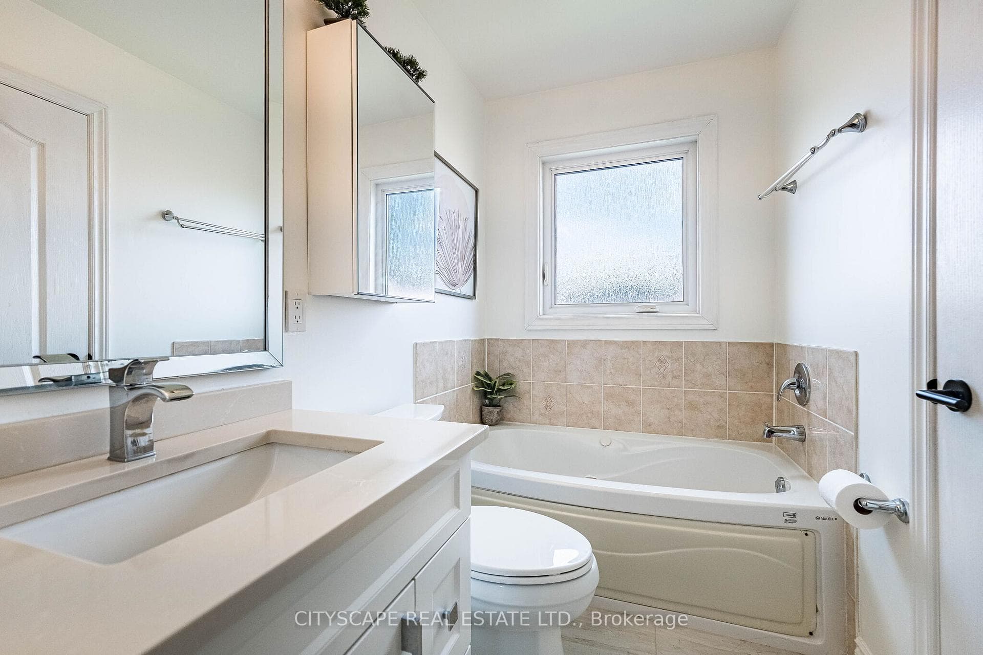 6681 Jazzy Mews - Semi-Detached photo 26 of 50 in Mississauga, Ontario