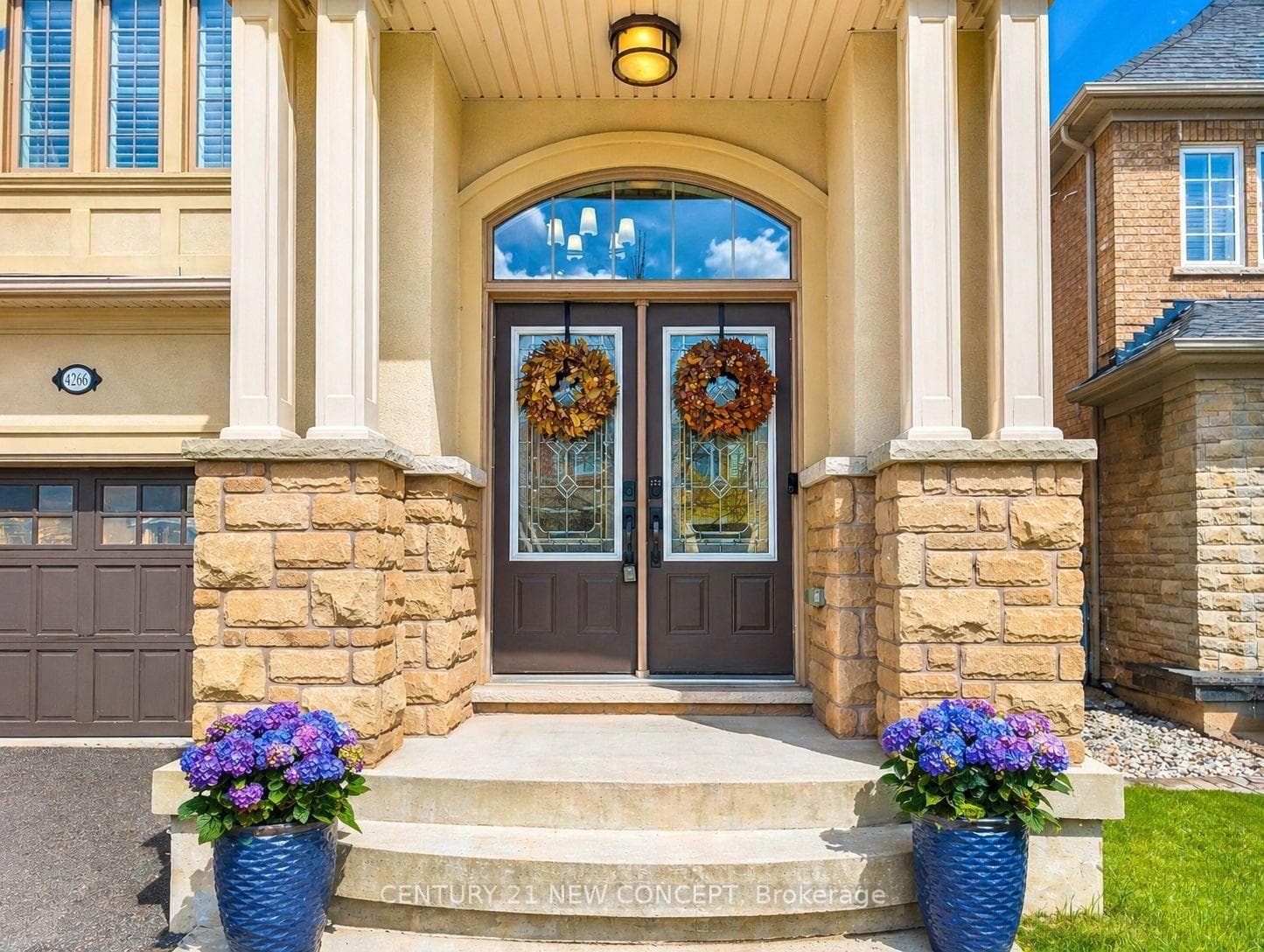 4266 Ryan Lane - Detached photo 3 of 46 in Burlington, Ontario