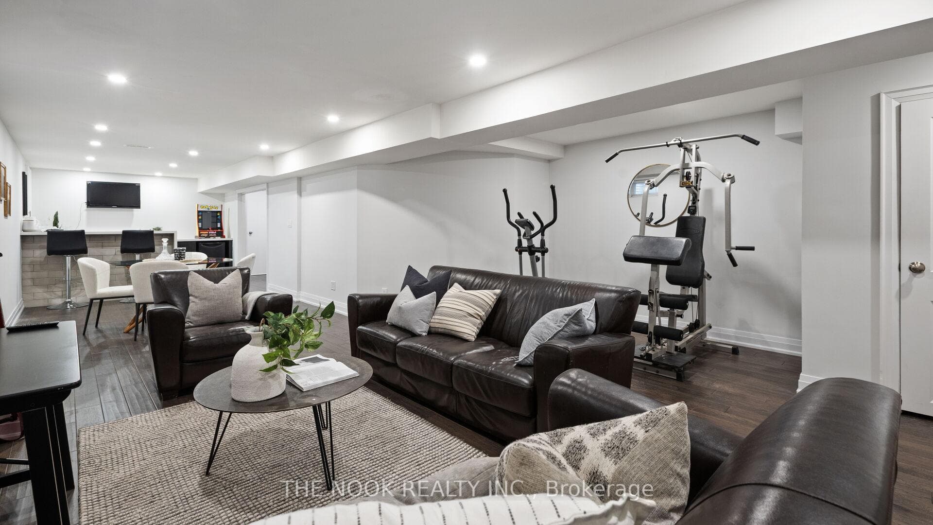 938 Wetherby Lane - Detached photo 41 of 48 in Mississauga, Ontario