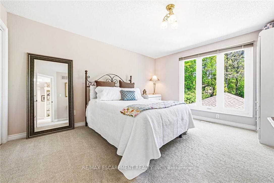 33 Golfview Crescent - Detached photo 28 of 50 in Hamilton, Ontario