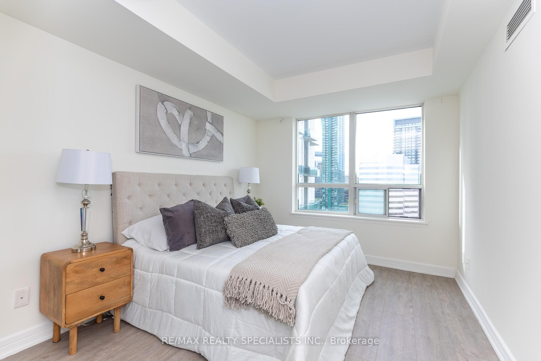 16 Harrison Garden Boulevard Unit 1801 - Condo photo 21 of 39 in Willowdale / Newtonbrook, Ontario