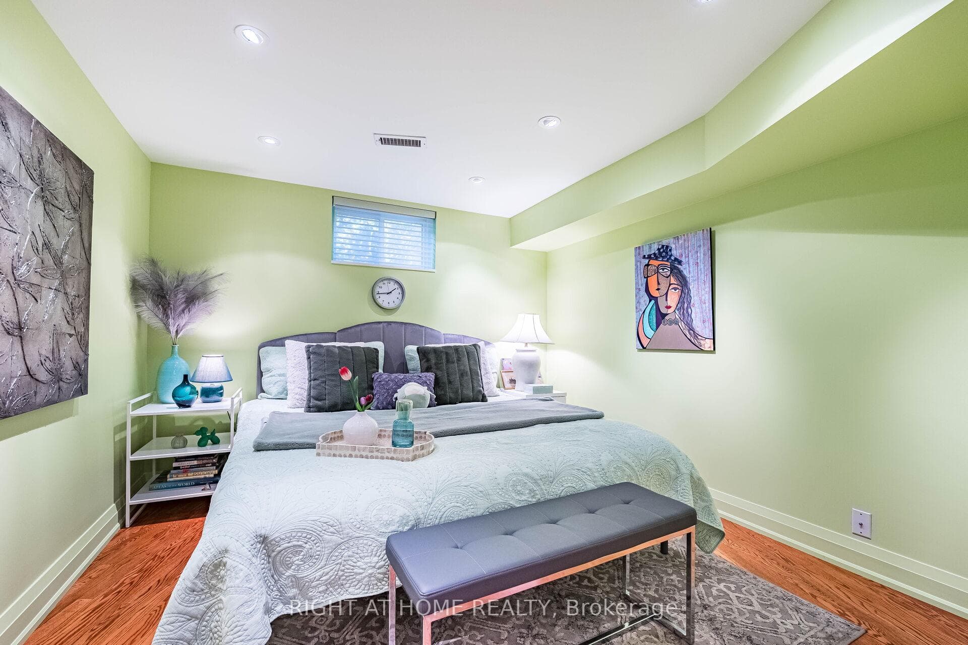 1 Friars Lane - Detached photo 26 of 50 in Etobicoke (Islington / Rexdale), Ontario