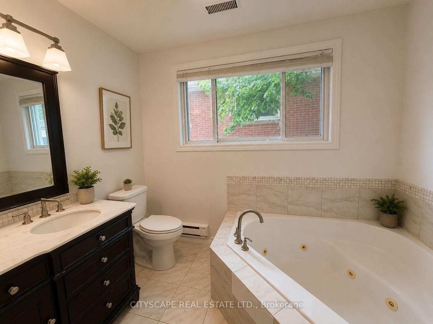 17 Rita Street - Detached photo 9 of 18 in Hamilton, Ontario