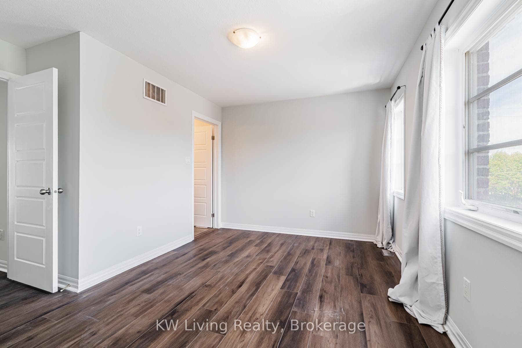 70 Plains Road Unit 18 - Condo photo 25 of 50 in Burlington, Ontario