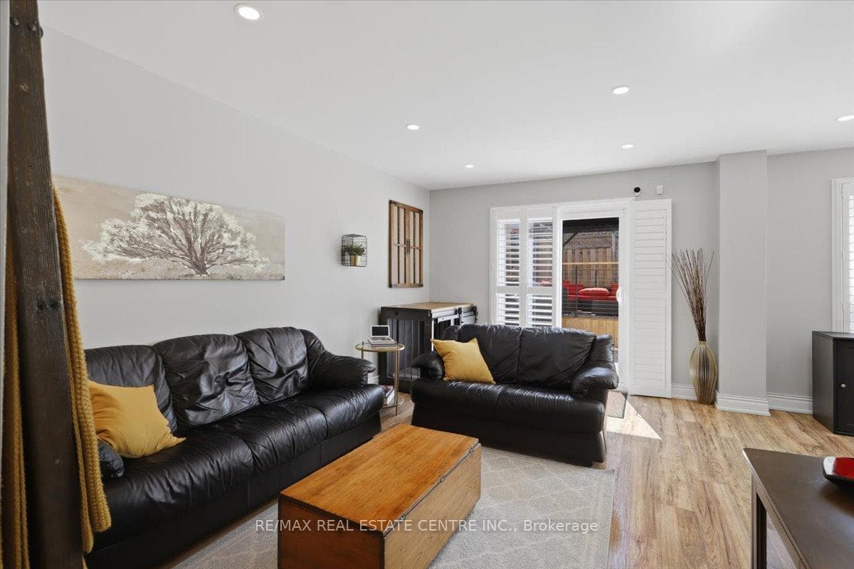 315 Woodlawn Crescent - Detached photo 16 of 47 in Milton, Ontario