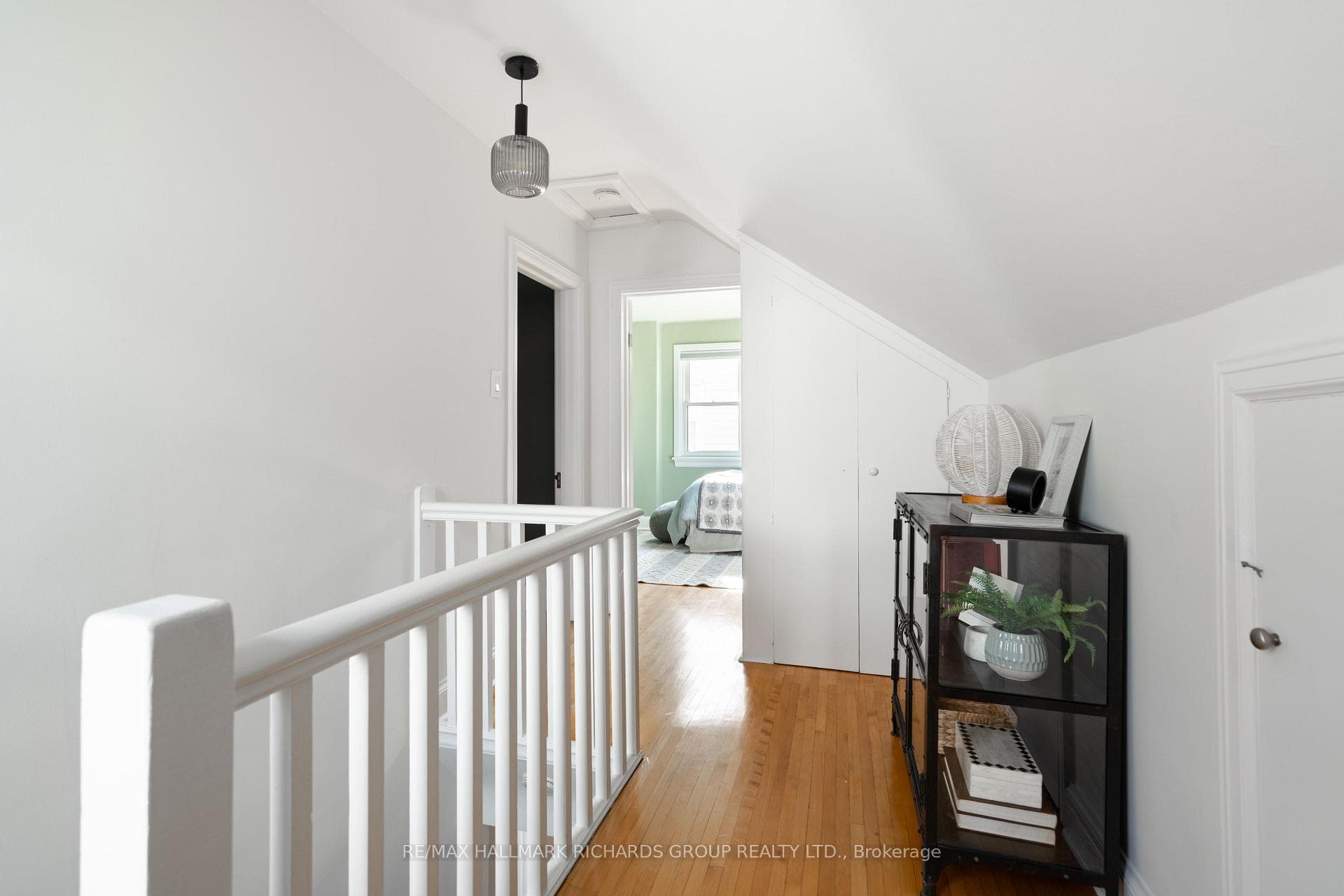 38 Anndale Road - Detached photo 19 of 33 in Birch Cliff / Cliffside, Ontario
