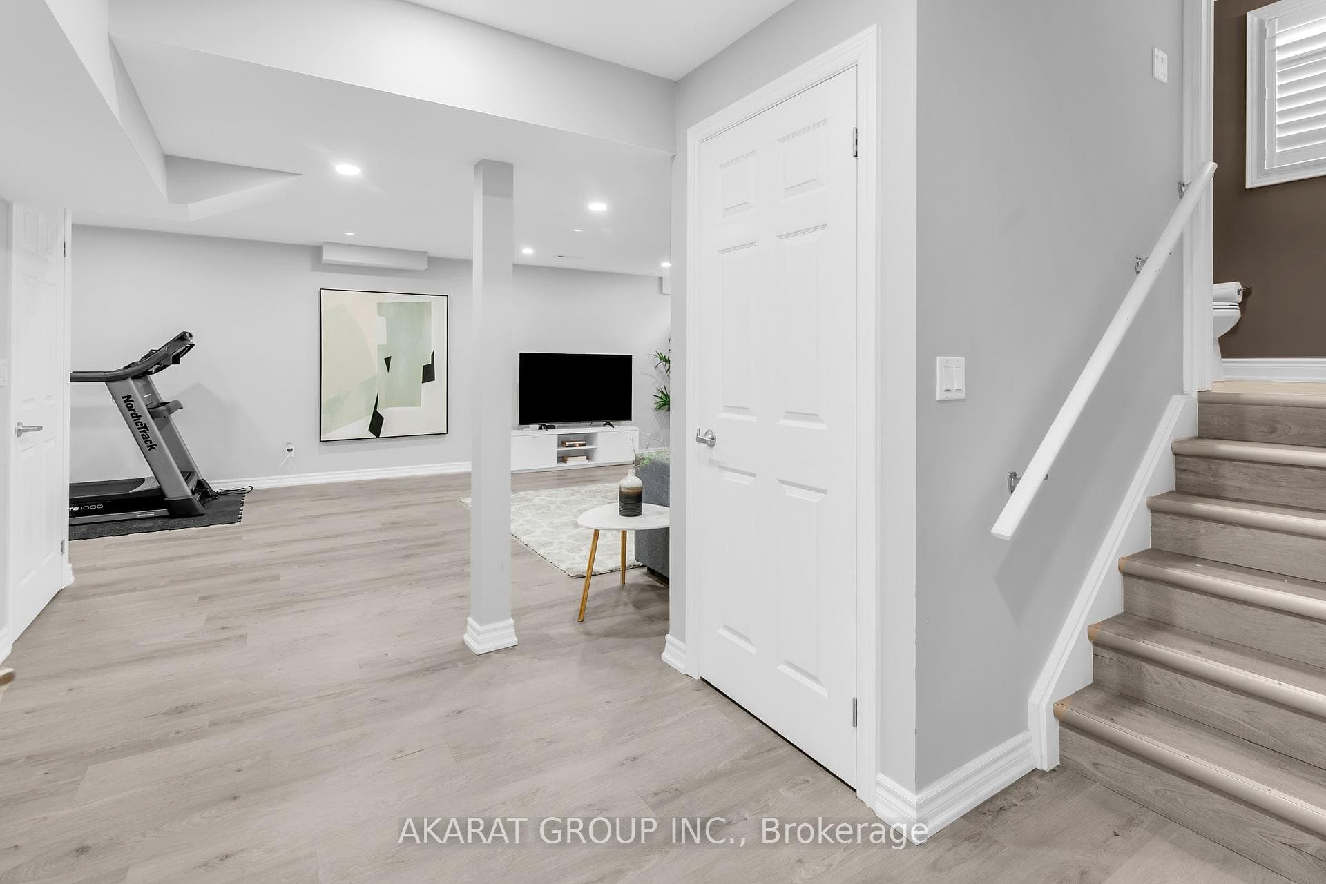 2376 Brockberry Crescent - Detached photo 40 of 50 in Oakville, Ontario