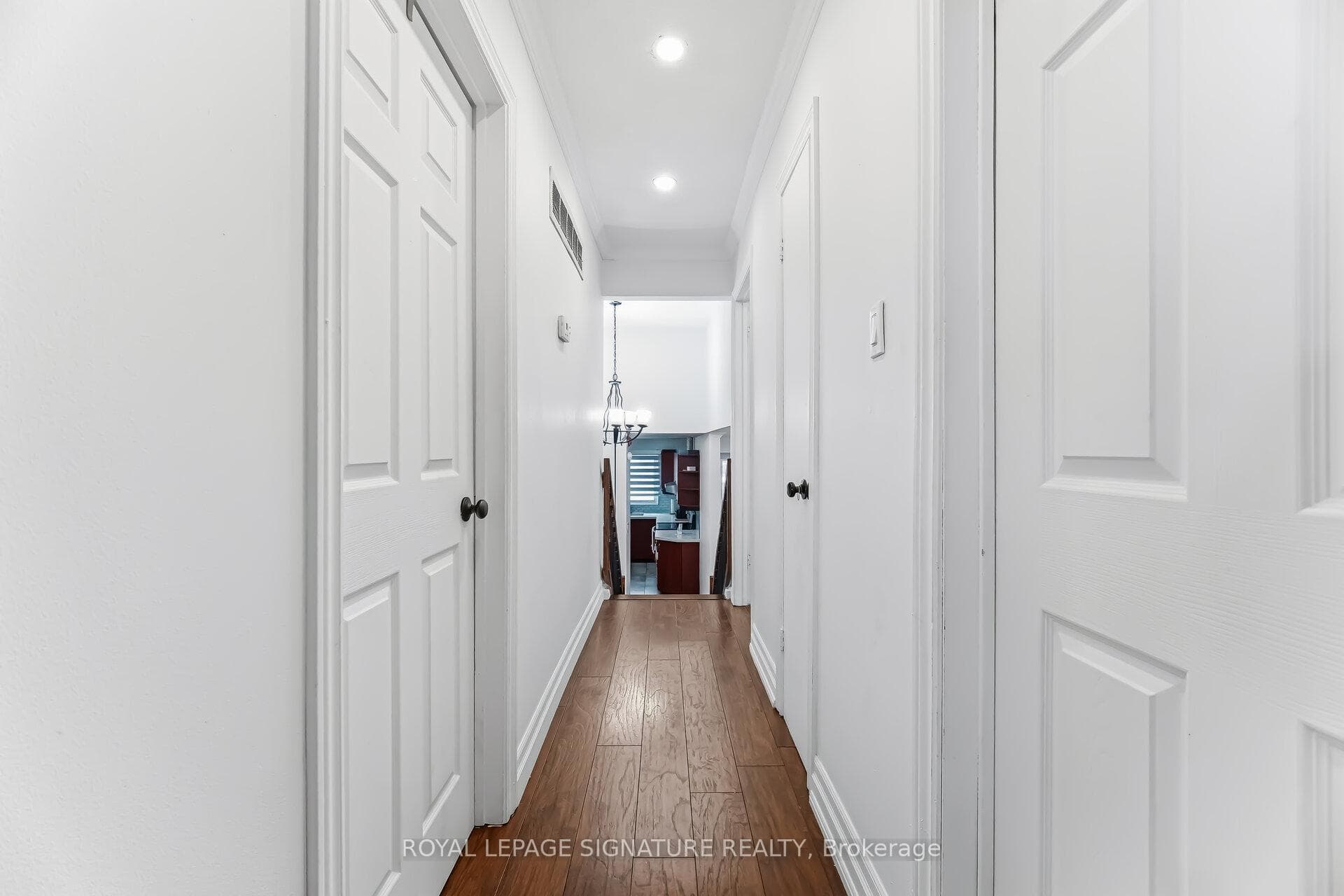 2498 Mainroyal Street - Semi-Detached photo 20 of 50 in Mississauga, Ontario