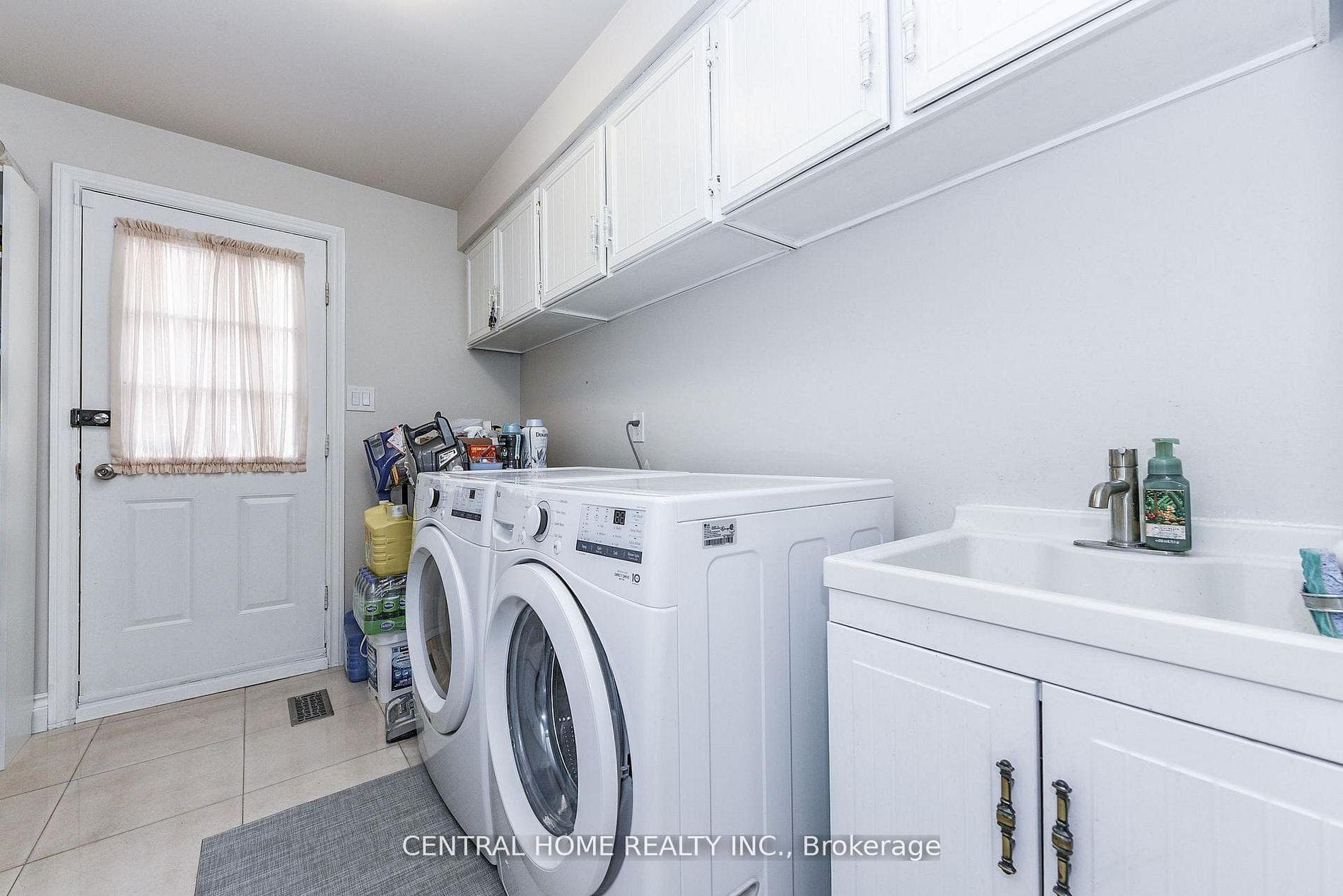4 Robaldon Road - Detached photo 20 of 40 in Etobicoke (Islington / Rexdale), Ontario