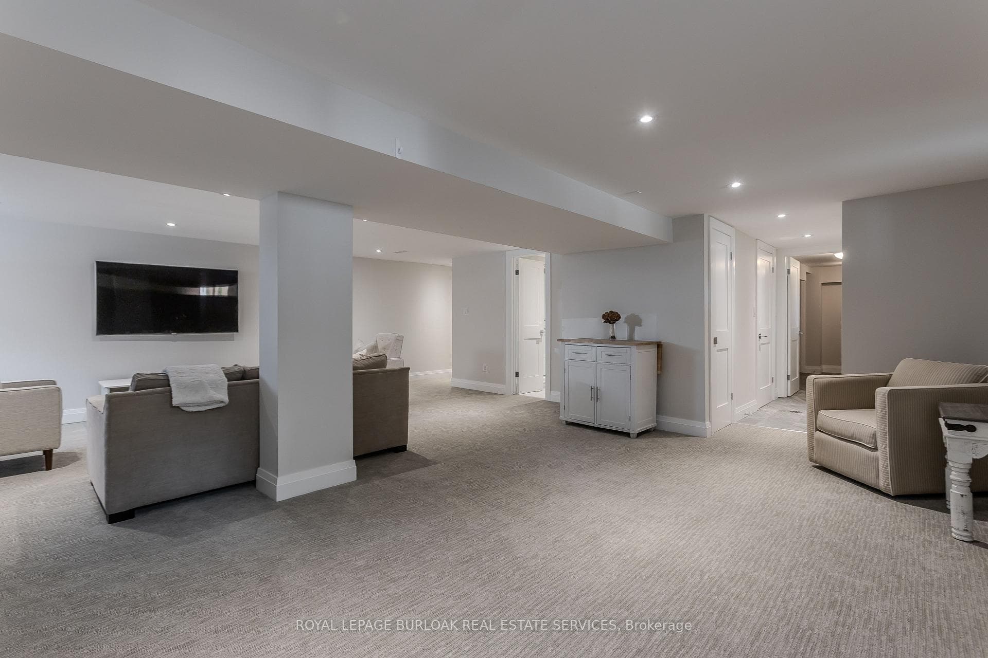 5411 Cornwall Crescent - Detached photo 22 of 34 in Burlington, Ontario