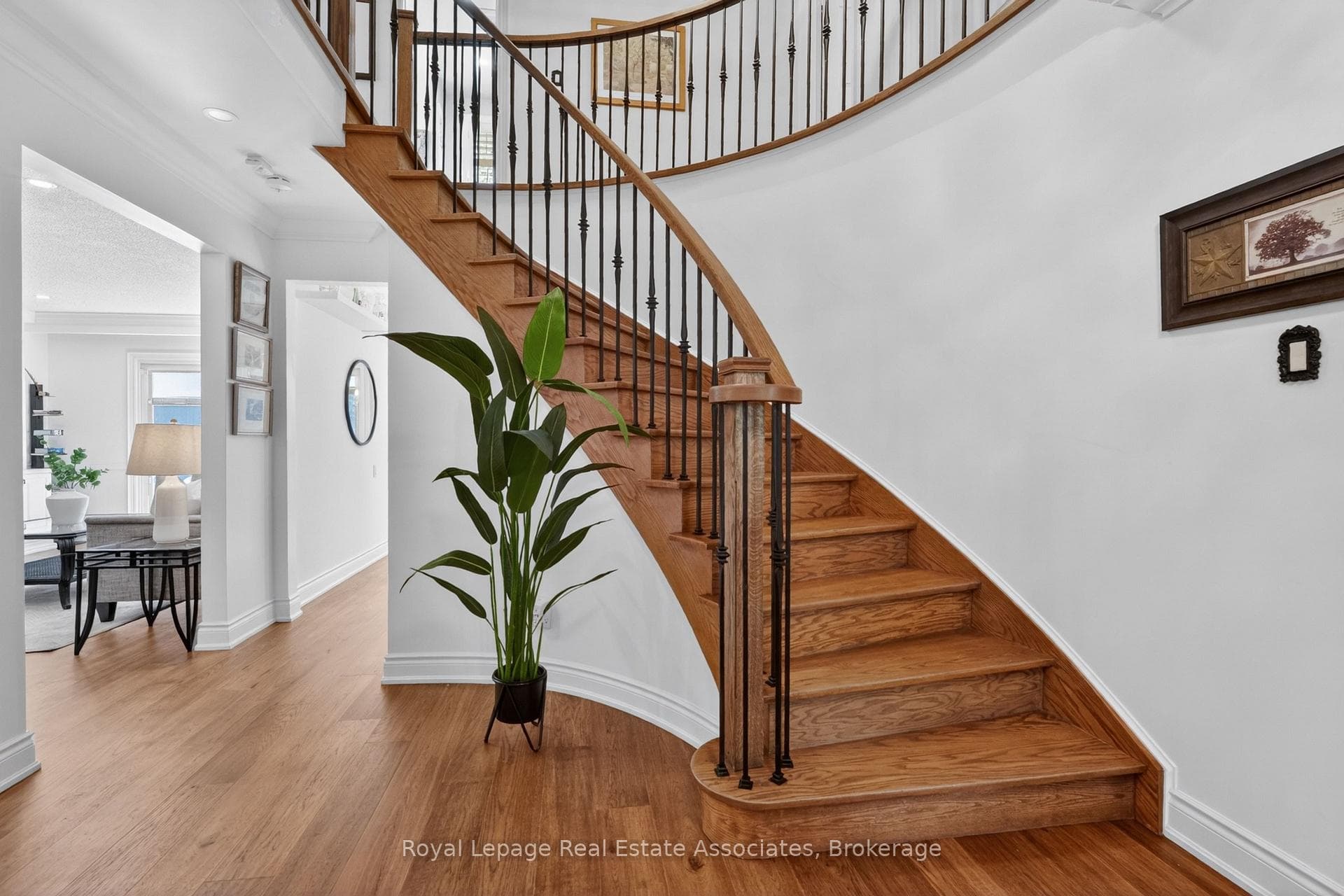 174 Cheverie Street - Detached photo 2 of 49 in Oakville, Ontario