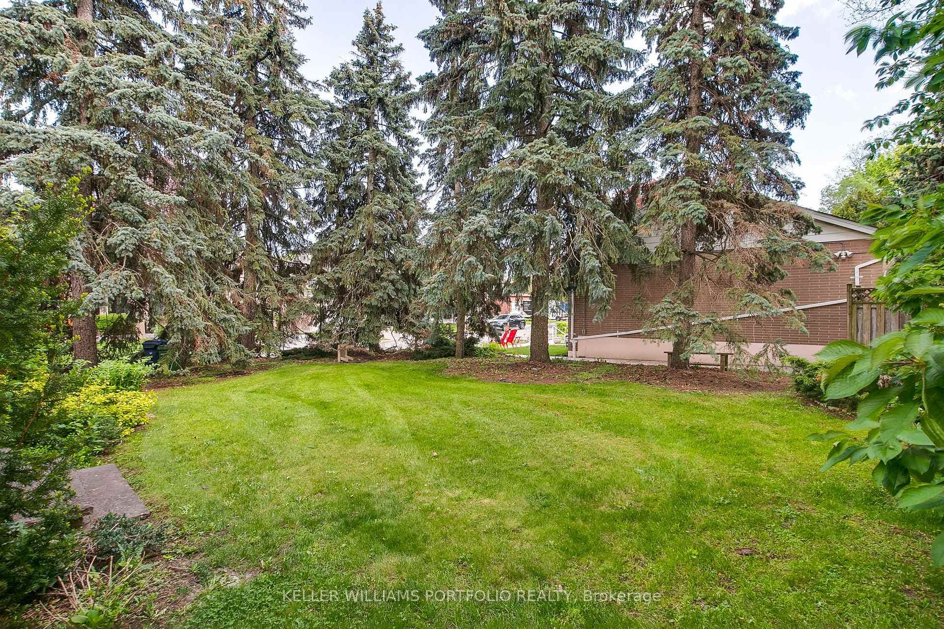 29 Winlock Park - Detached photo 27 of 30 in Willowdale / Newtonbrook, Ontario