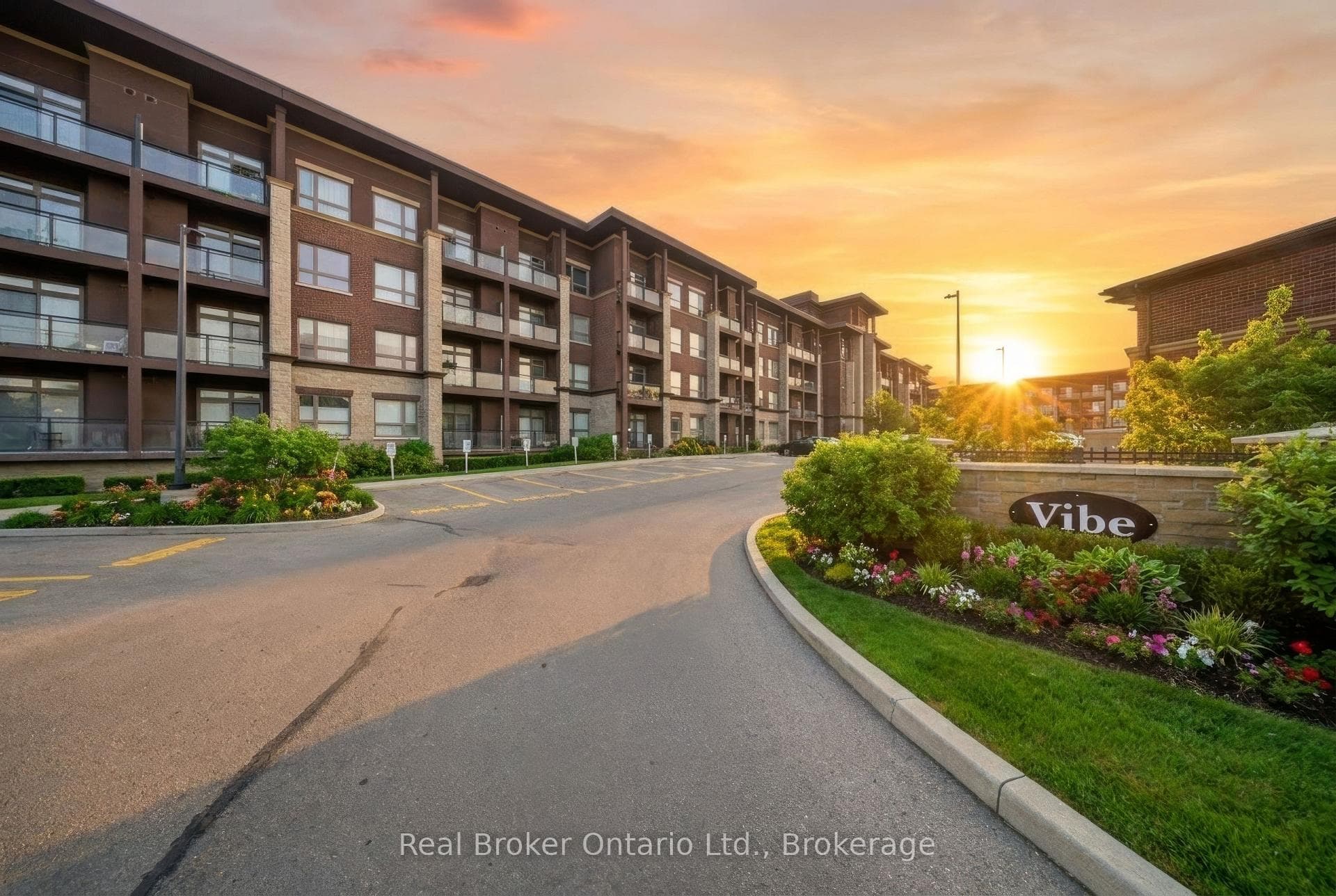 5010 Corporate Drive Unit 109 - Condo photo 1 of 38 in Burlington, Ontario