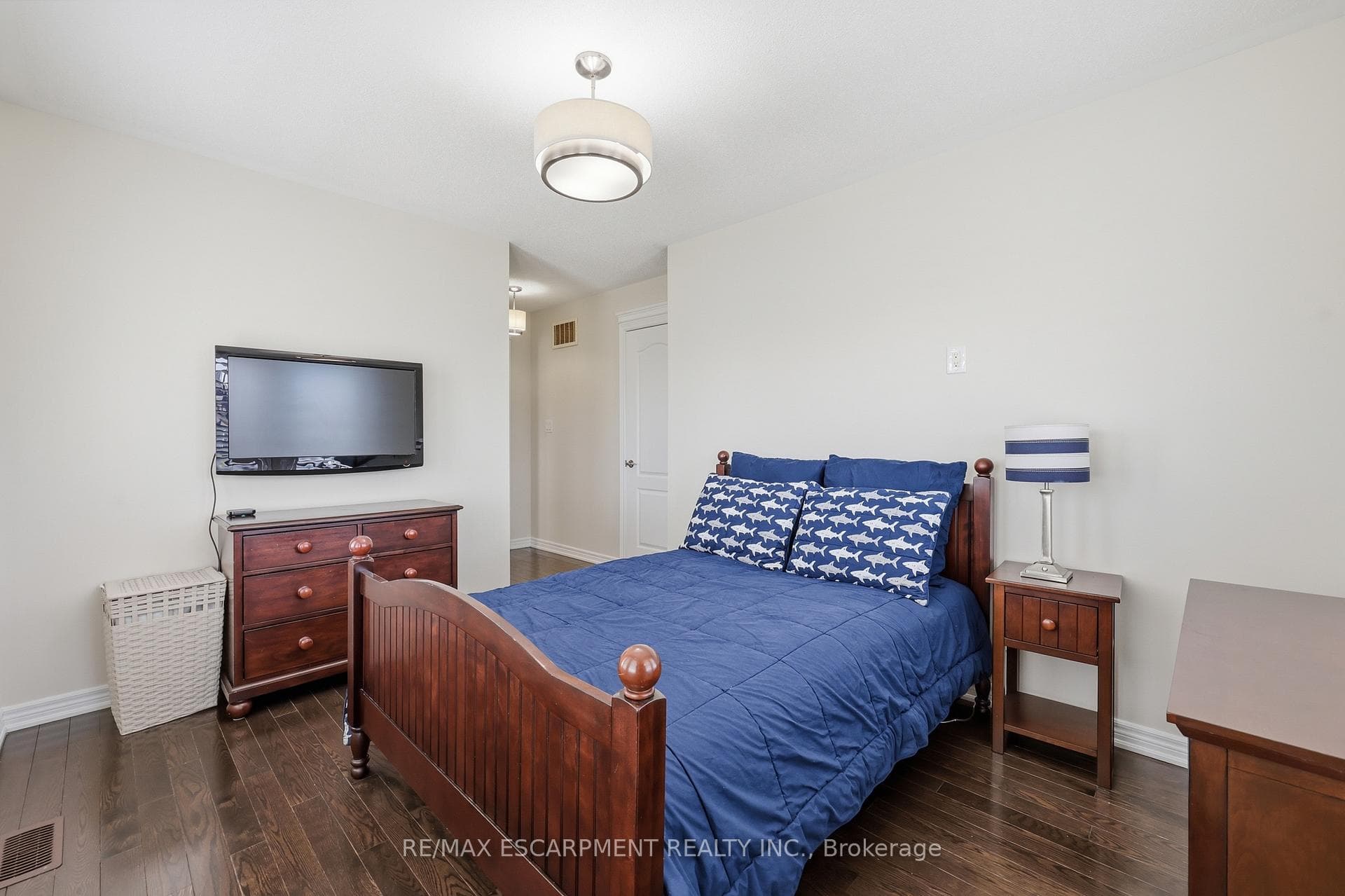 4645 Doug Wright Drive - Detached photo 31 of 47 in Burlington, Ontario