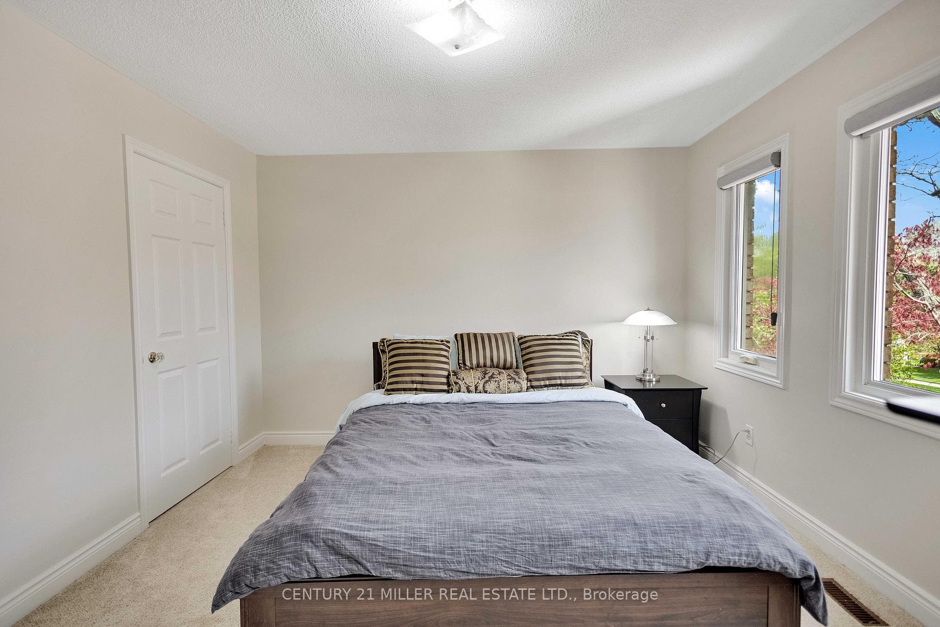 1398 Winterberry Drive - Detached photo 26 of 46 in Burlington, Ontario