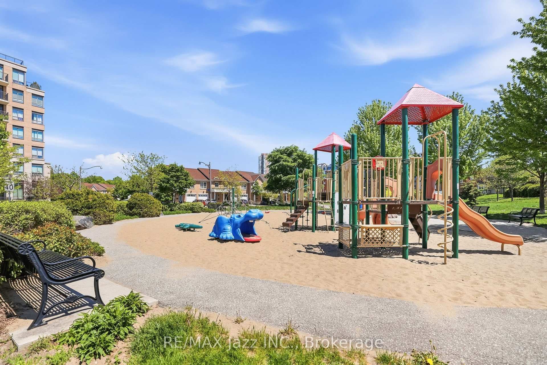 16 Dallimore Circle Unit 307 - Condo photo 48 of 50 in Don Mills / Parkwoods / Victoria Village, Ontario
