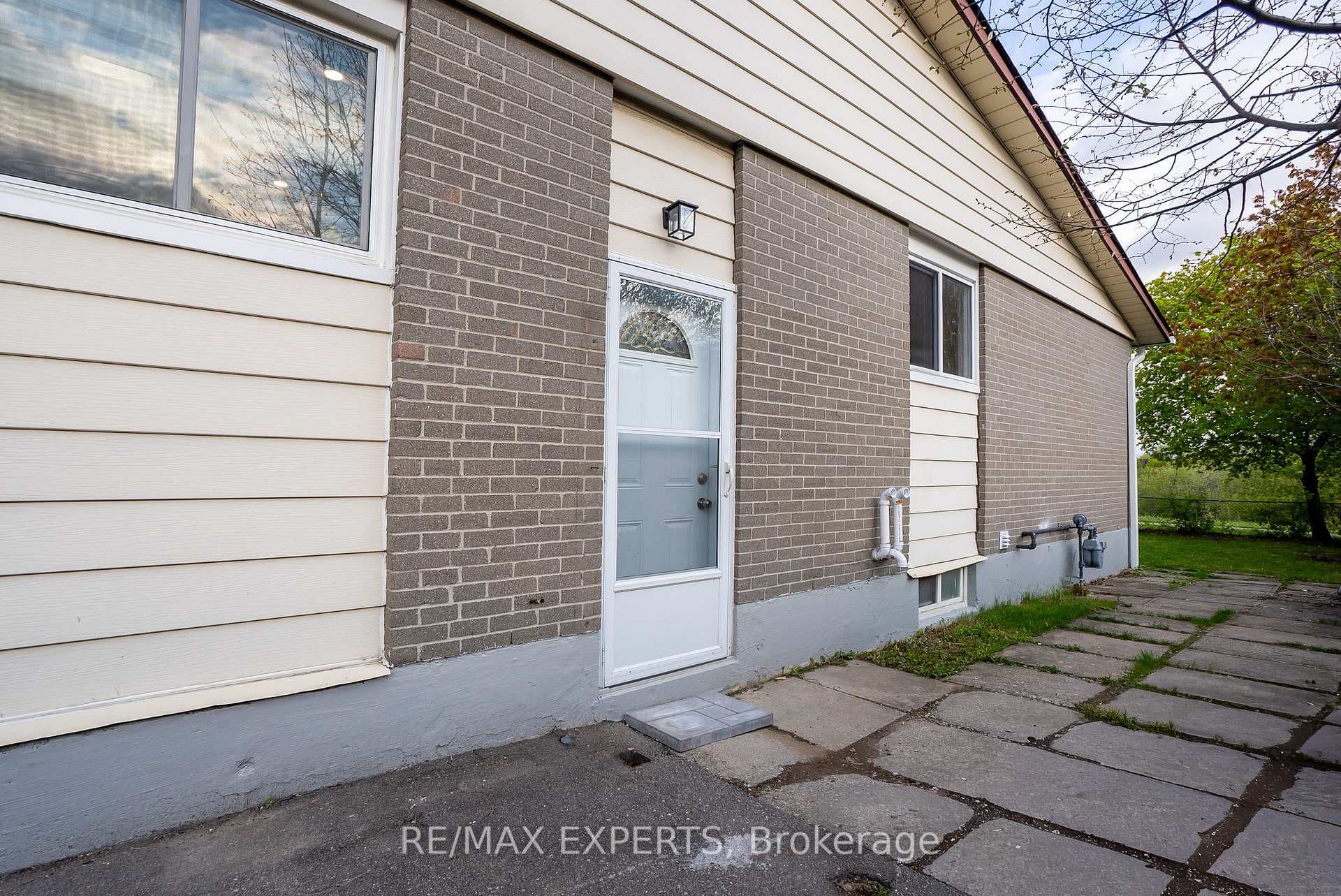 27 Fallingdale Crescent - Semi-Detached photo 37 of 40 in Brampton, Ontario